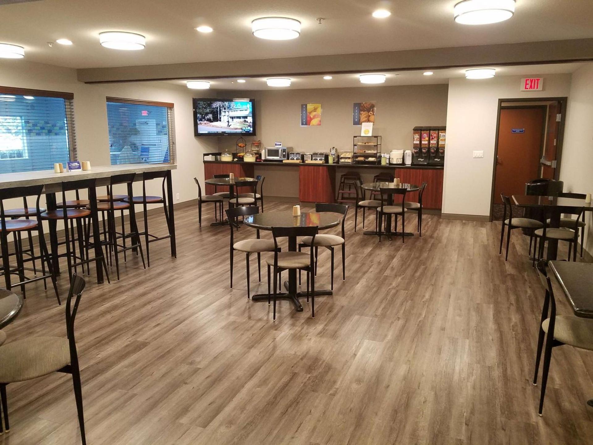 Best Western Sandy Inn photo 12