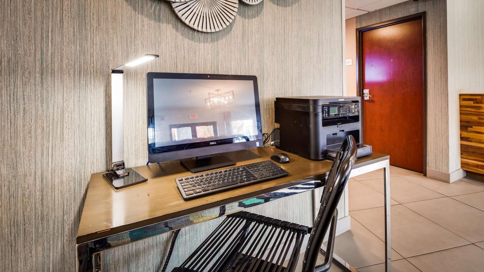 Best Western Sandy Inn photo 15