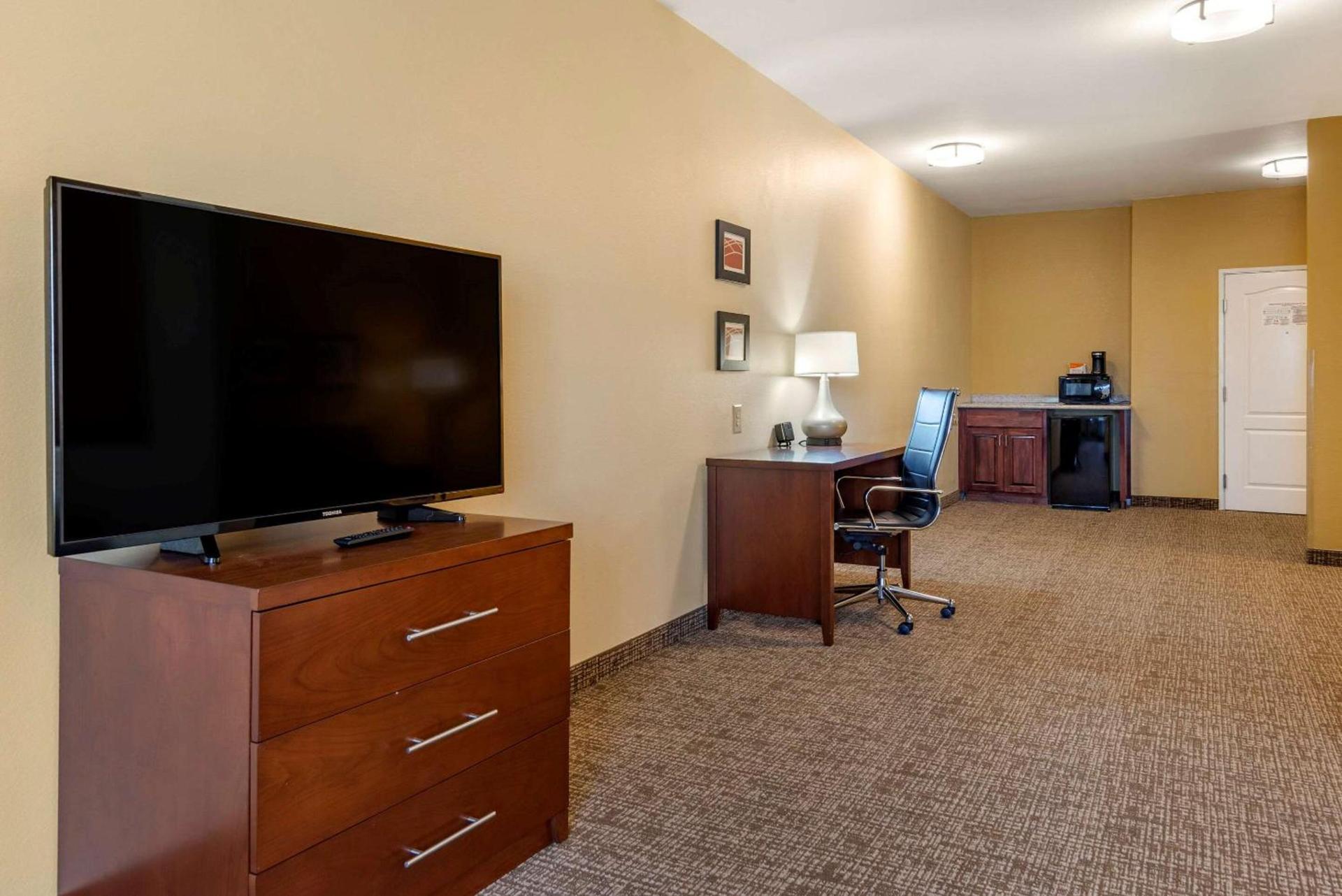 Comfort Suites Montgomery East Monticello Dr photo 9