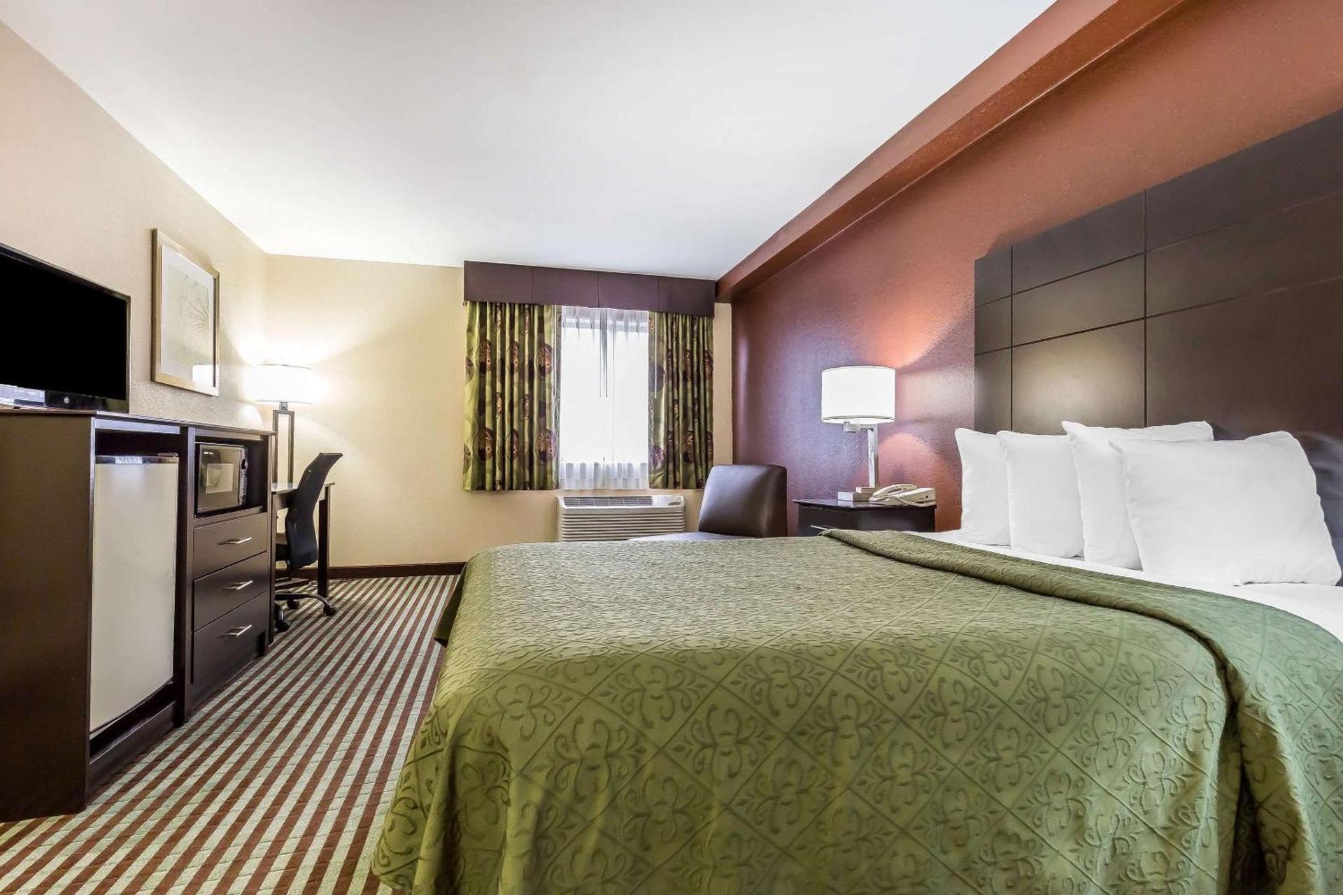 Quality Inn Mount Vernon, IL photo 4