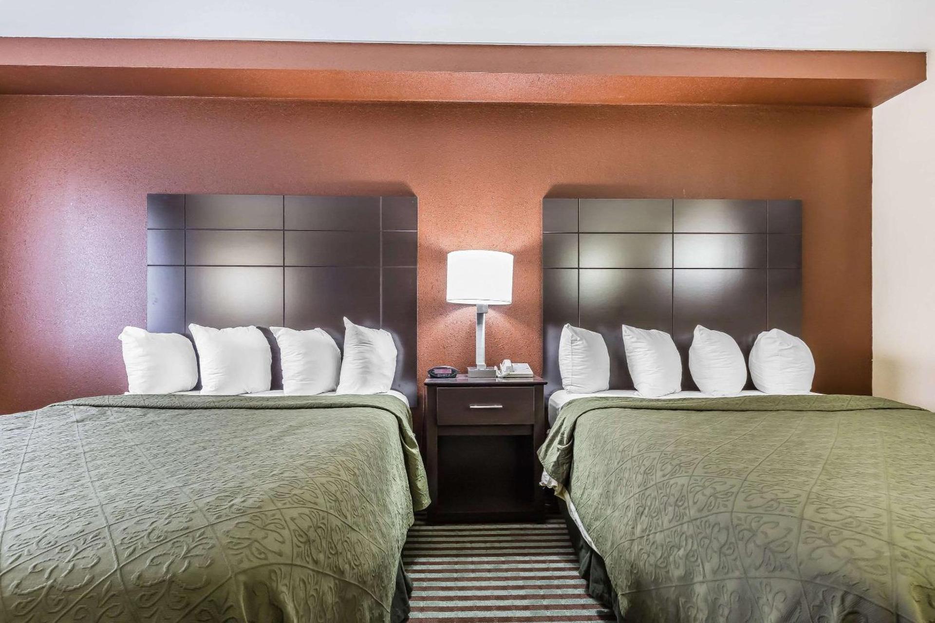 Quality Inn Mount Vernon, IL photo 6