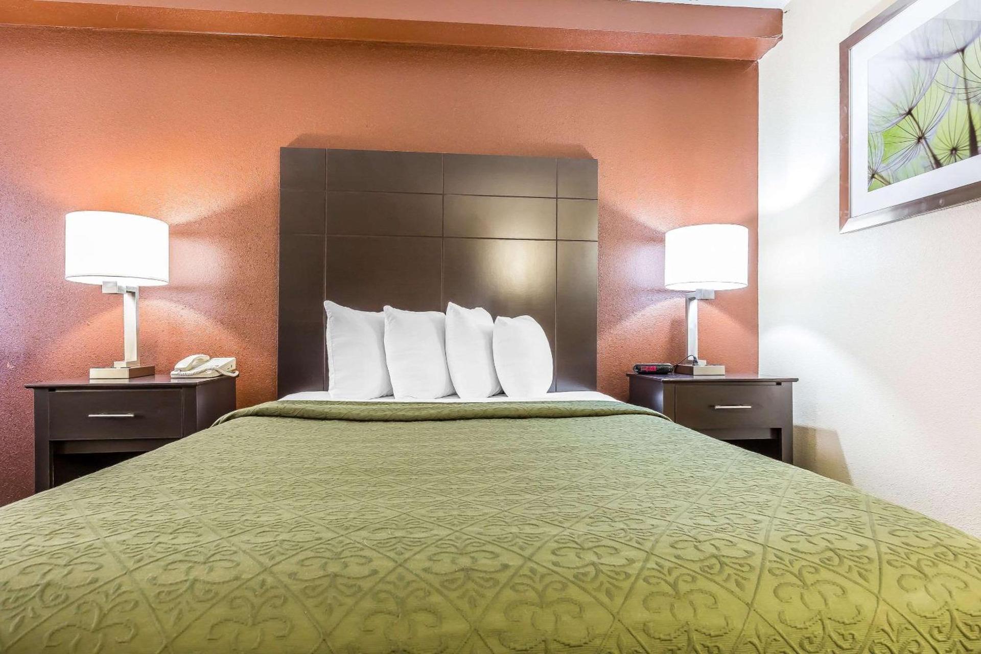 Quality Inn Mount Vernon, IL photo 5