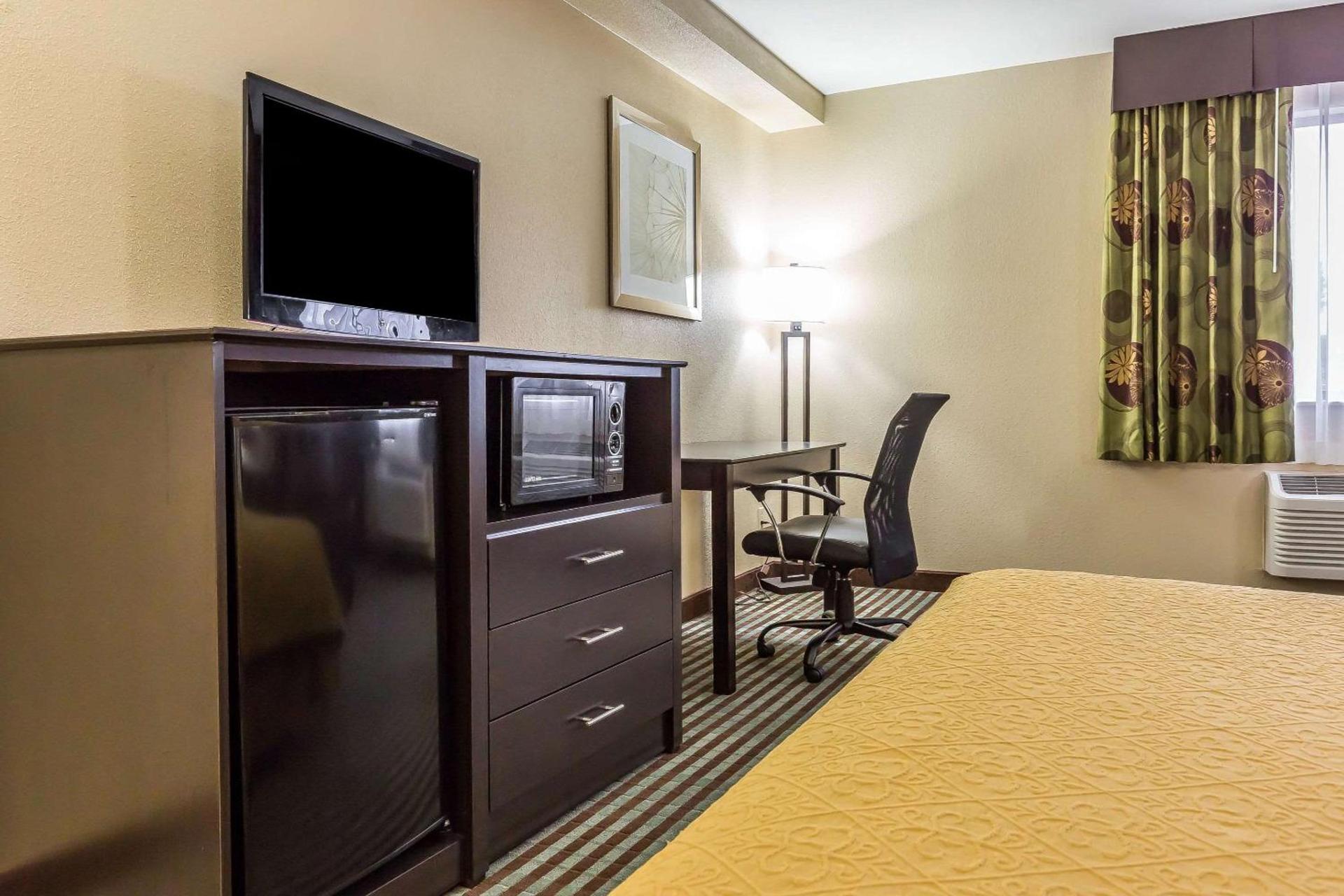 Quality Inn Mount Vernon, IL photo 12