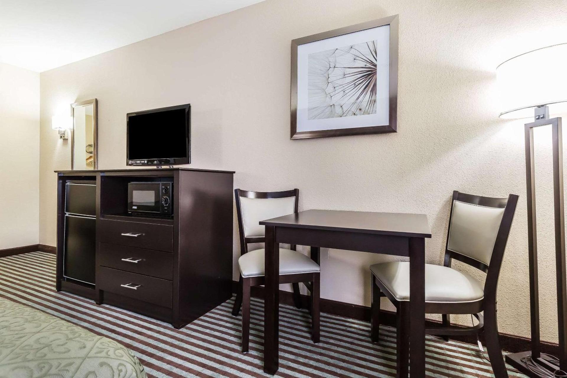Quality Inn Mount Vernon, IL photo 15