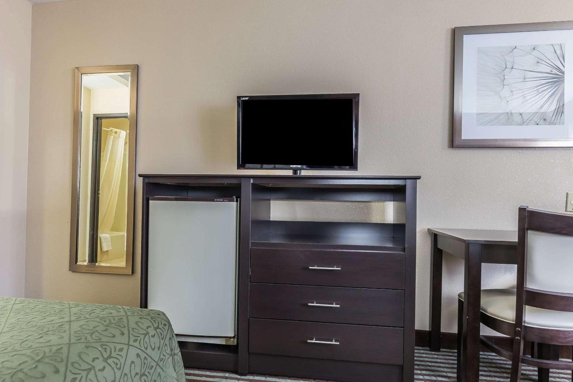 Quality Inn Mount Vernon, IL photo 24
