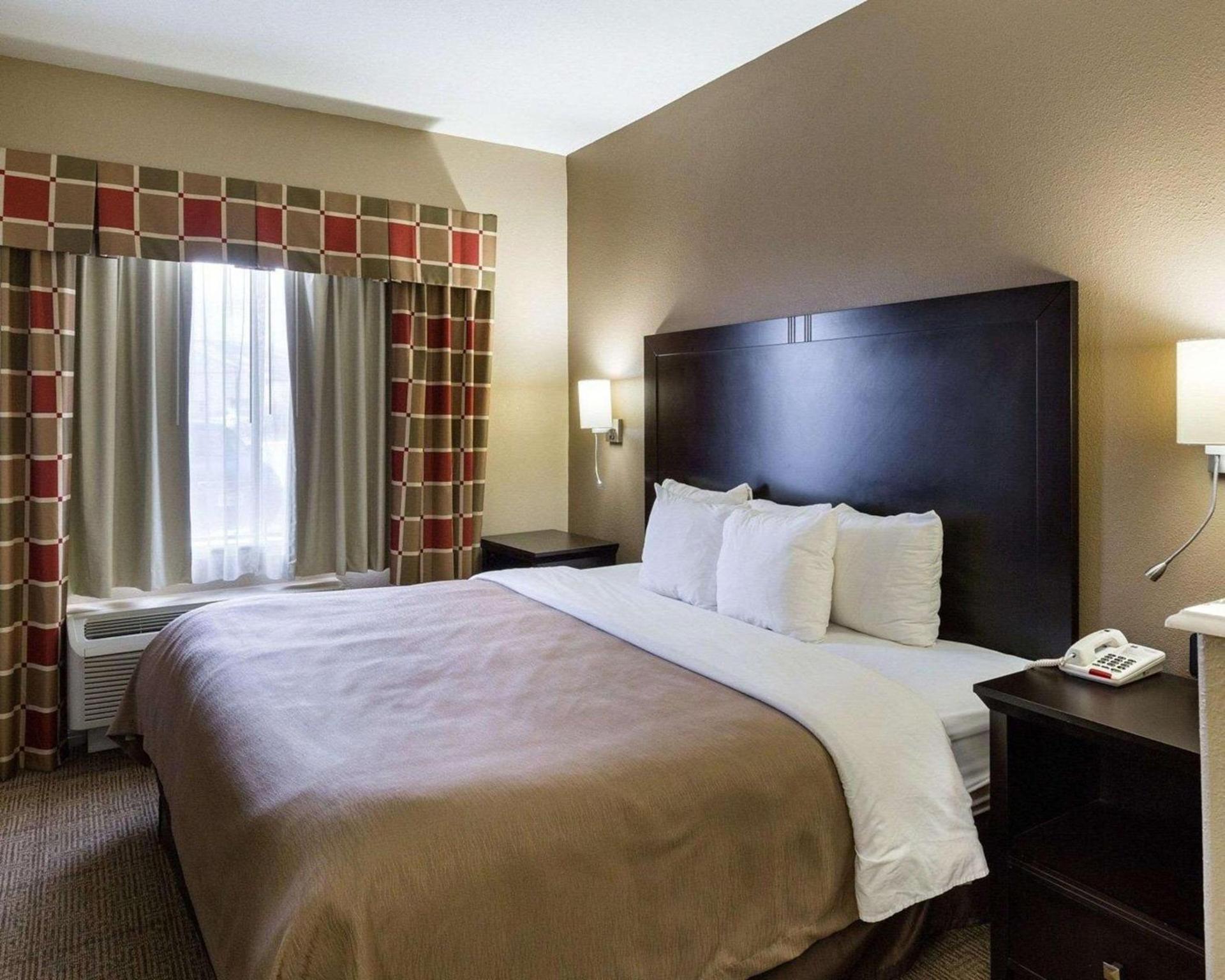 Quality Suites Houston NW Cy-Fair photo 23