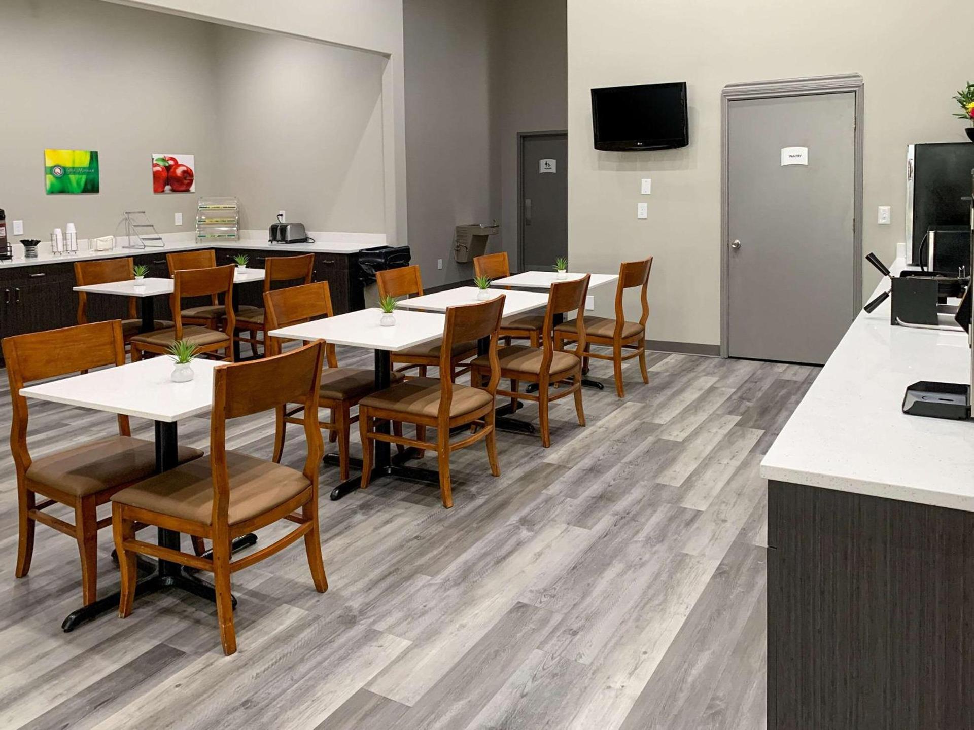 Quality Suites Houston NW Cy-Fair photo 38