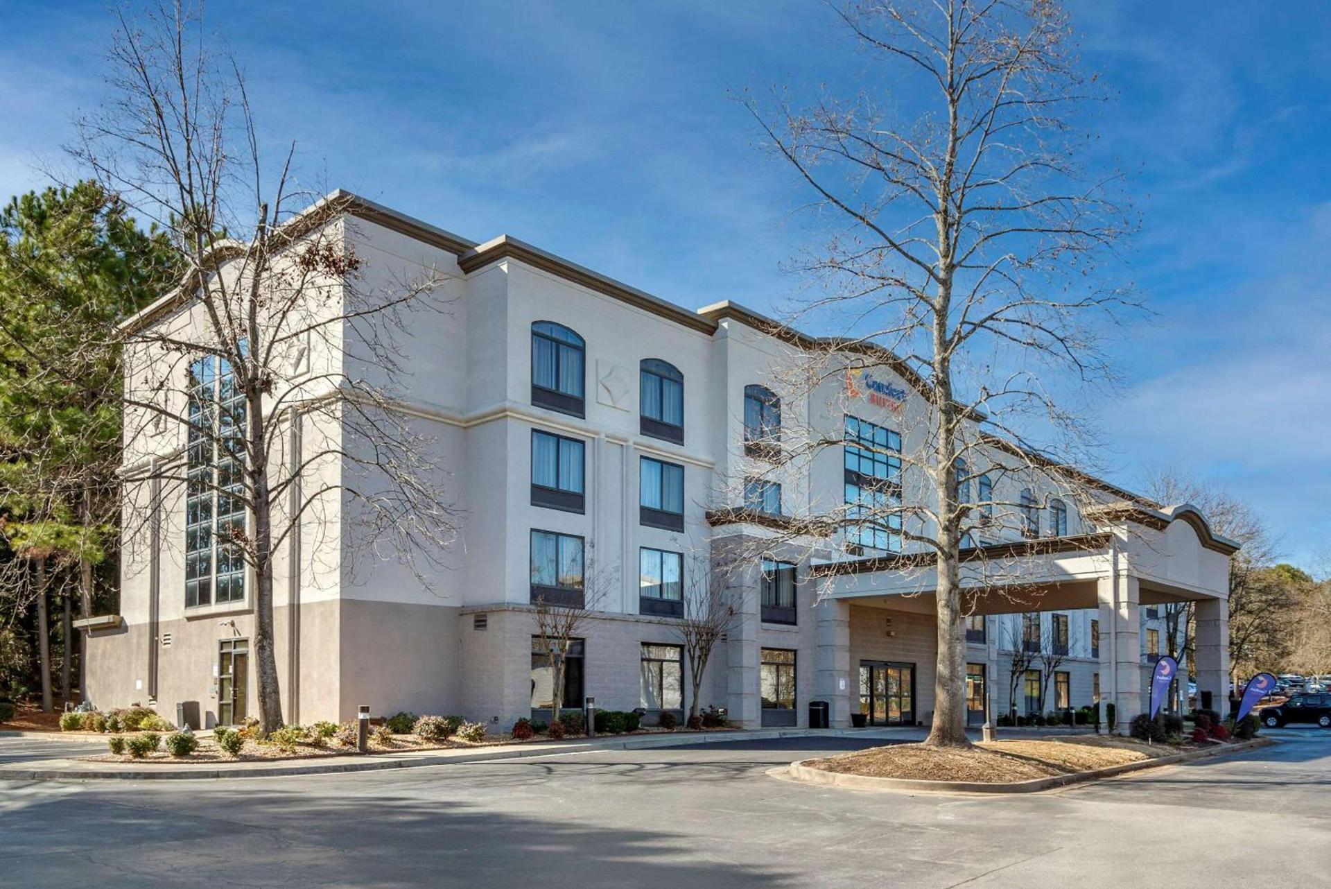 Comfort Suites Alpharetta-Roswell - Atlanta Area photo 2