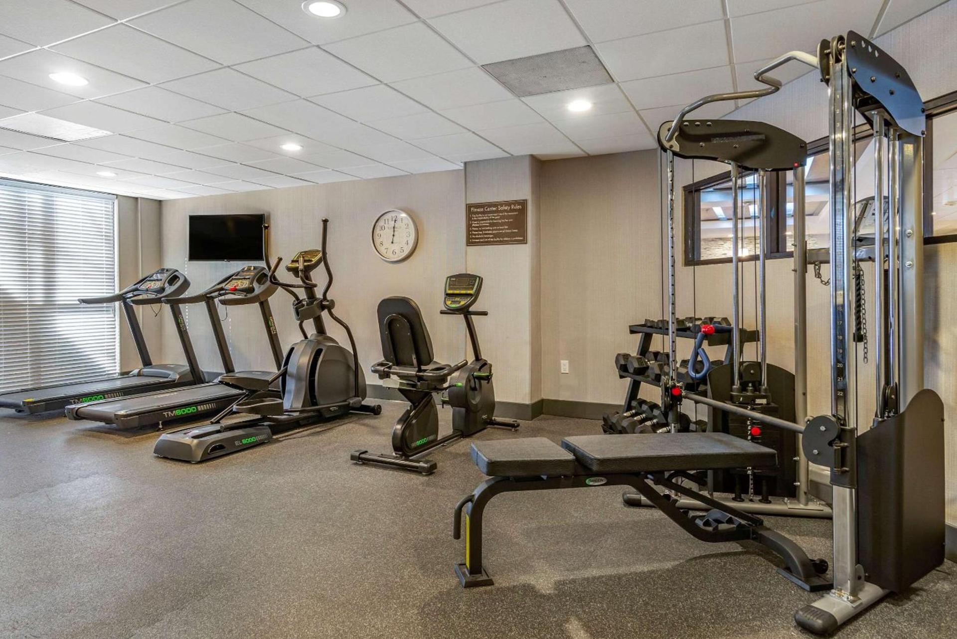 Comfort Suites Alpharetta-Roswell - Atlanta Area photo 19