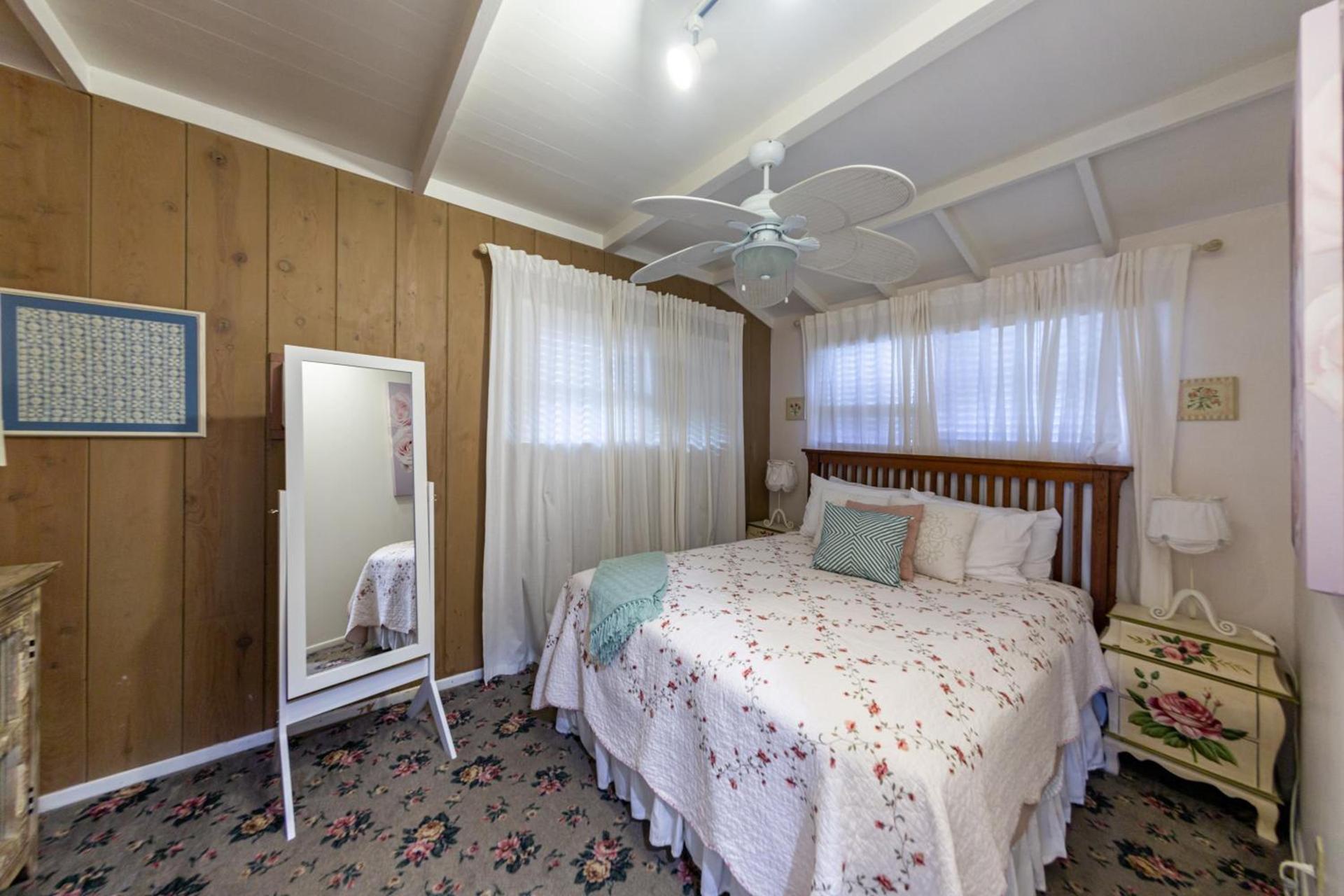 Redwood Hollow Cottages photo 23