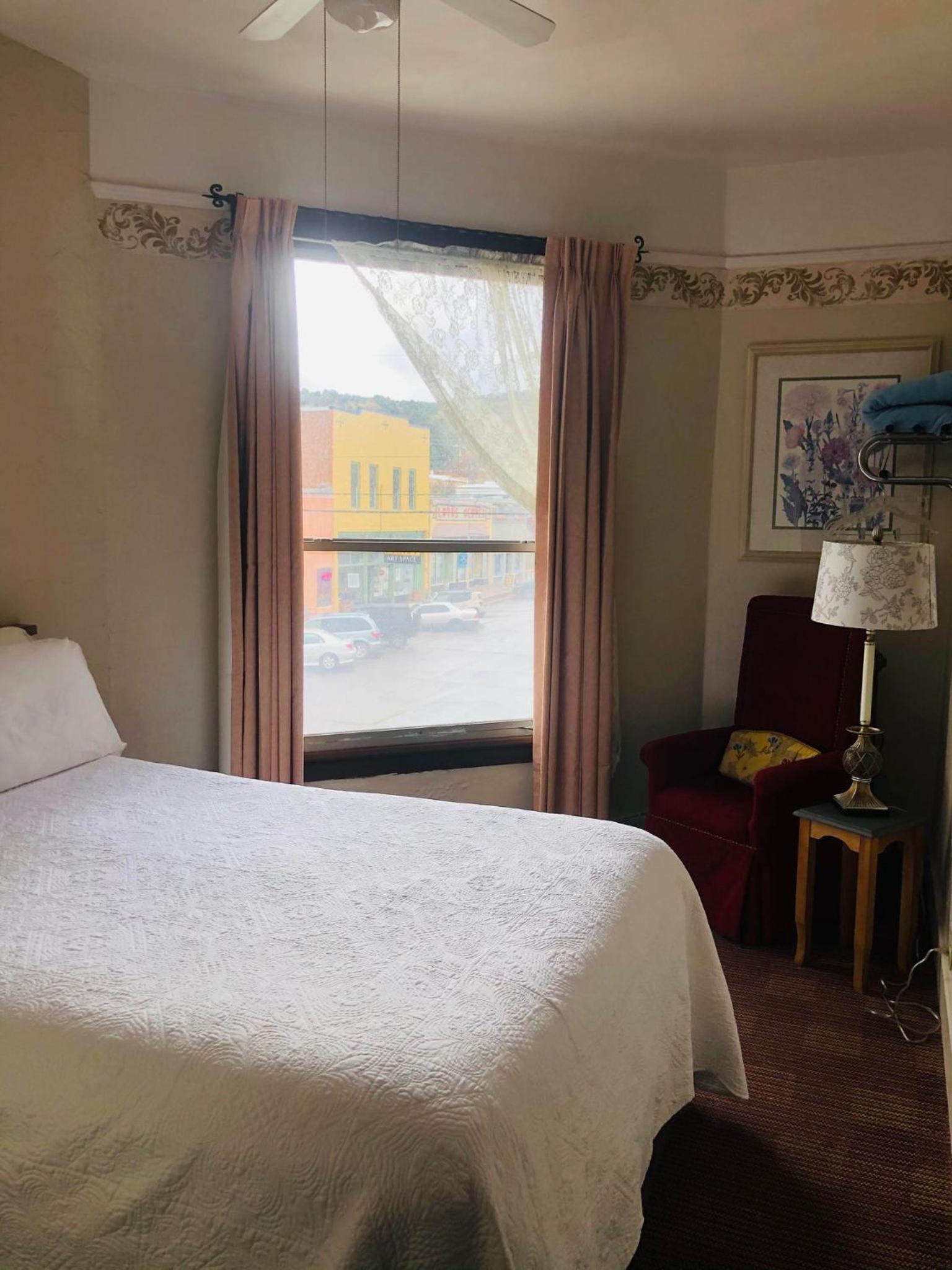 Historic Palace Hotel photo 49