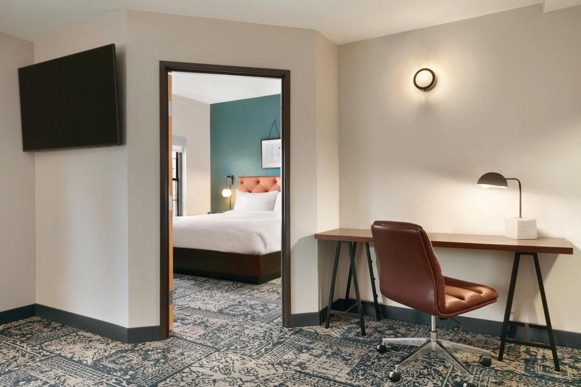 Four Points by Sheraton Raleigh Arena photo 20