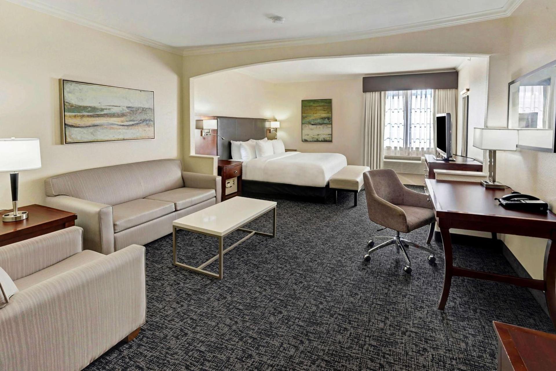 Best Western Plus Downtown Inn & Suites photo 25