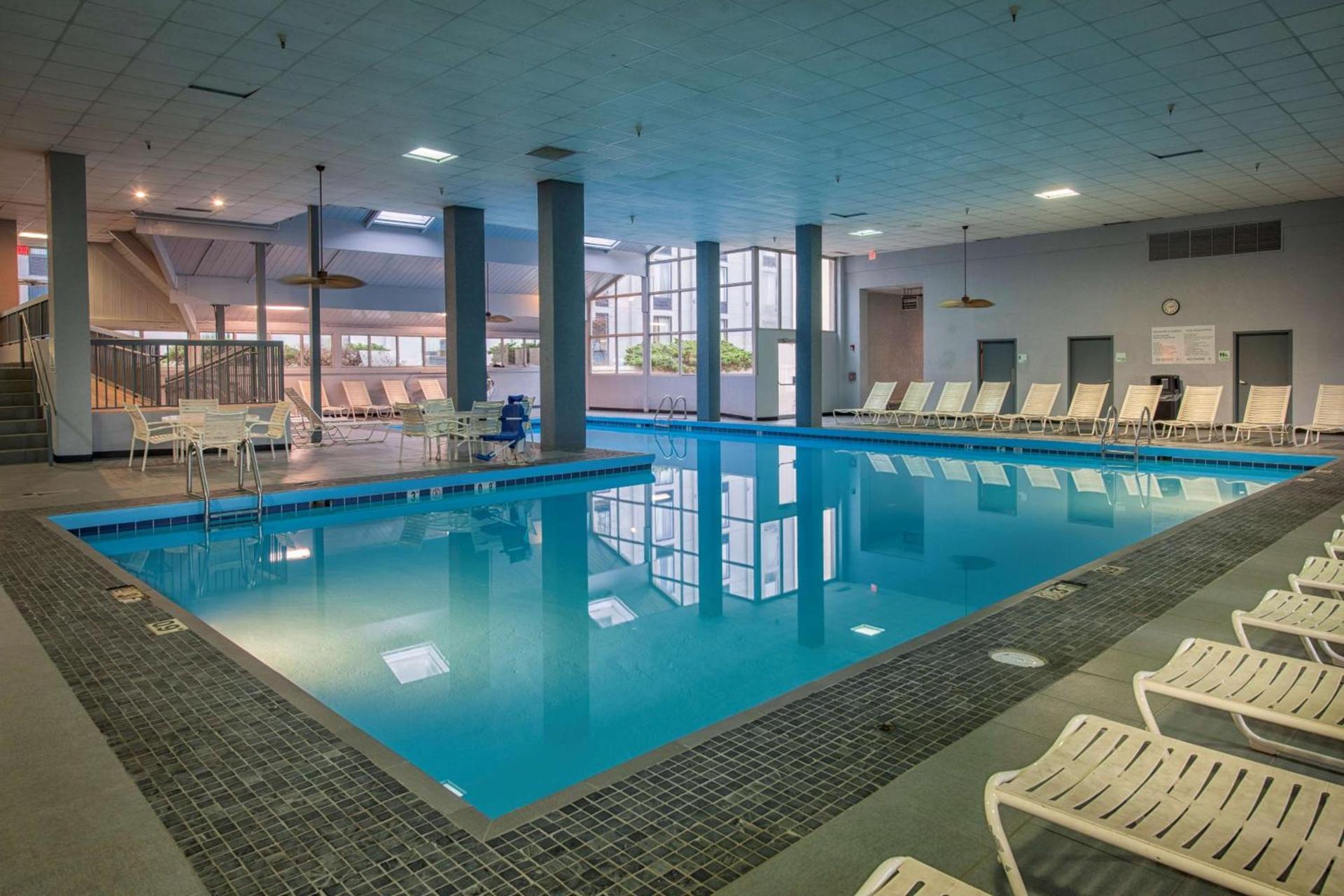 Best Western Plus Strongsville Cleveland photo 2