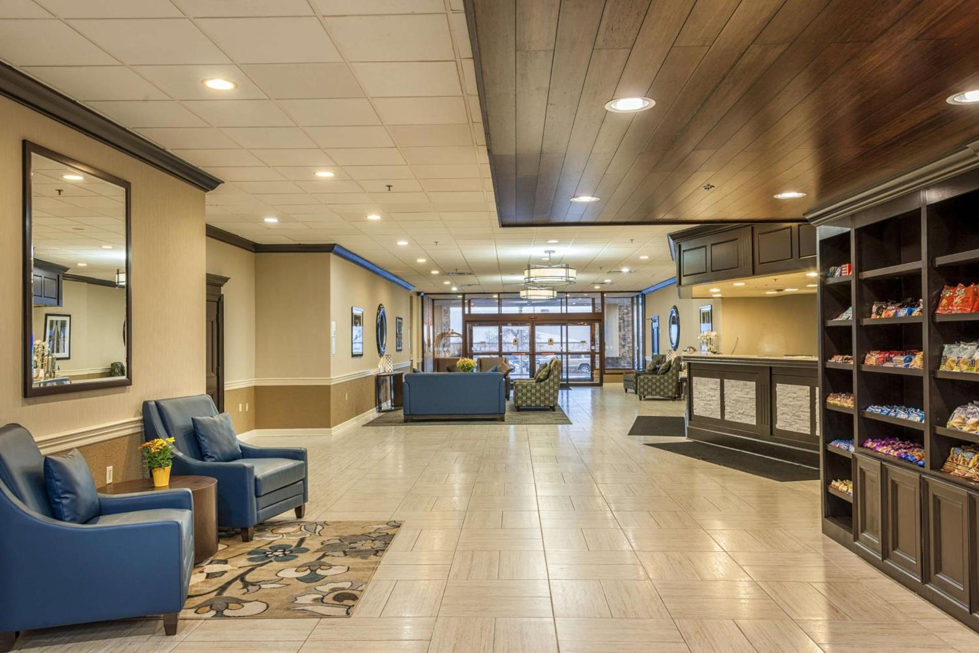 Best Western Plus Strongsville Cleveland photo 5