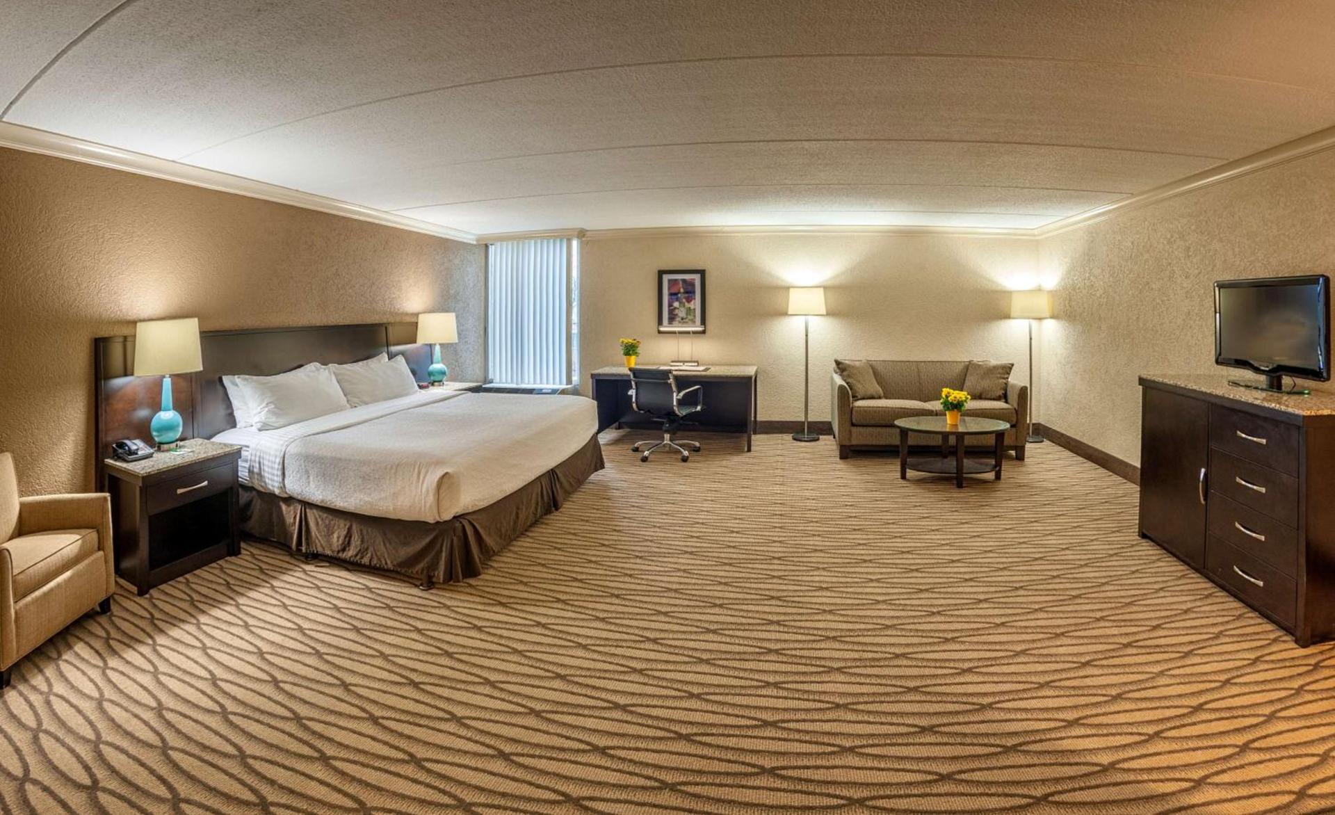 Best Western Plus Strongsville Cleveland photo 14