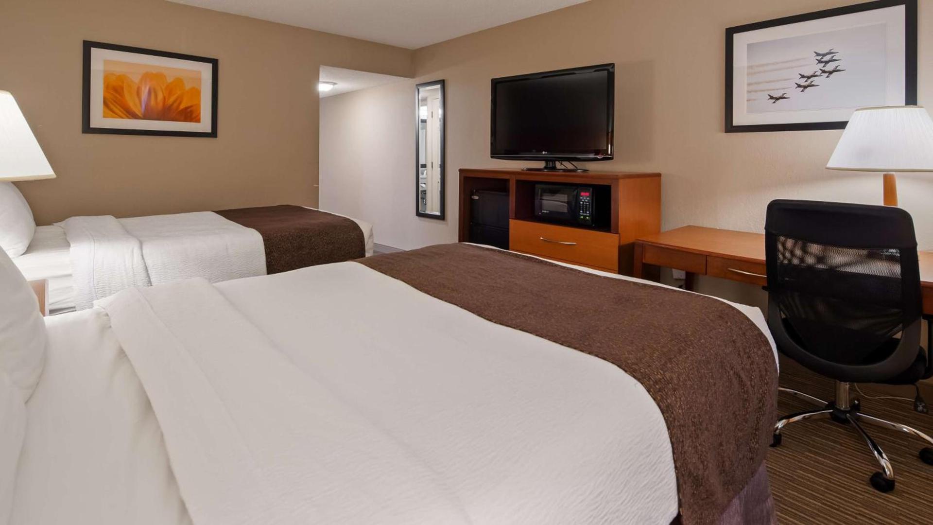 Best Western La Plata Inn photo 19