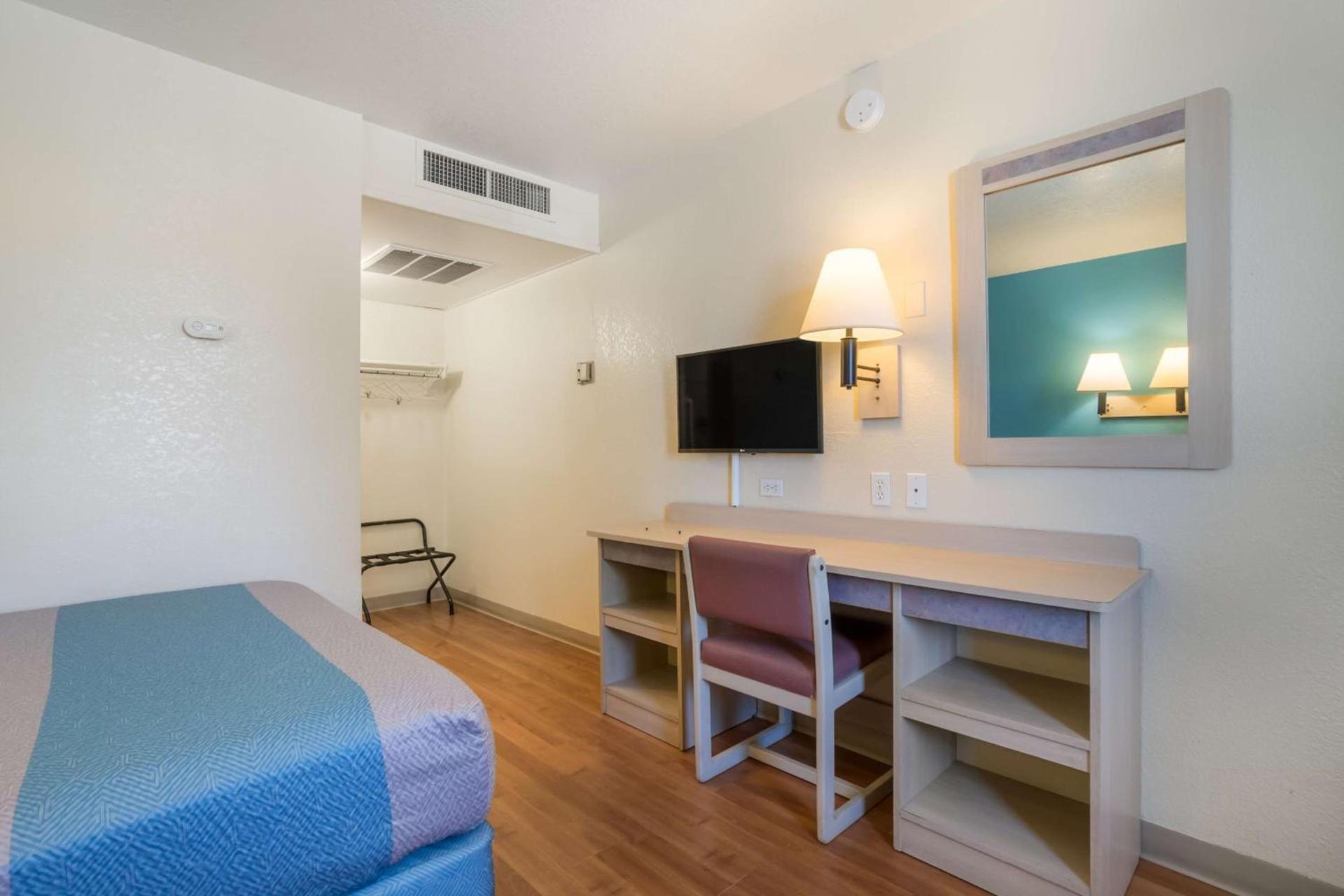 Motel 6-Grand Junction, CO photo 7