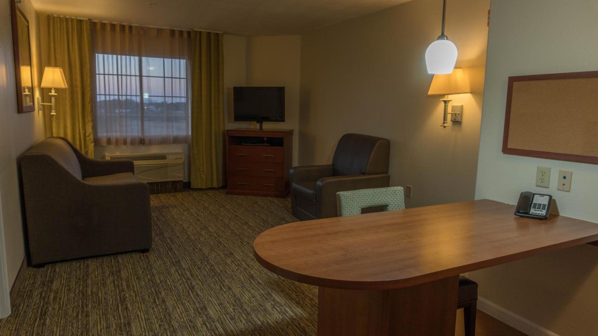 Candlewood Suites Abilene, an IHG Hotel photo 32