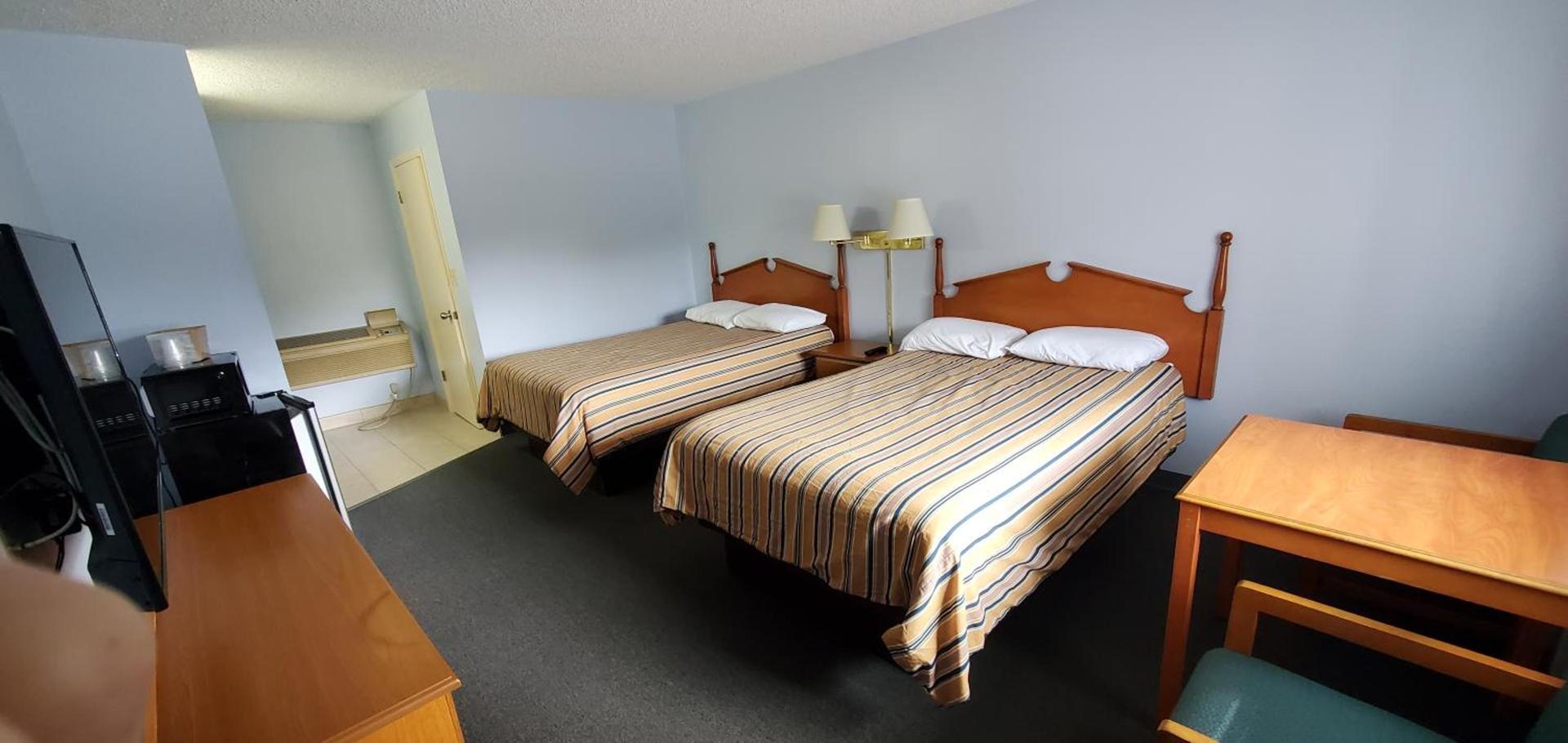 Lakeview Inn & Suites Okeechobee photo 8