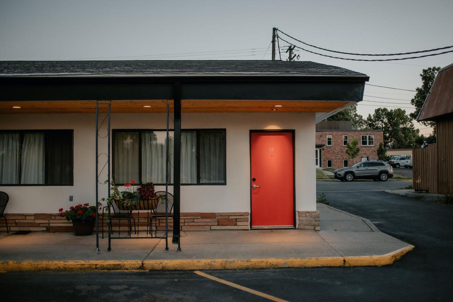 Sapphire Motel Midtown Bozeman photo 36