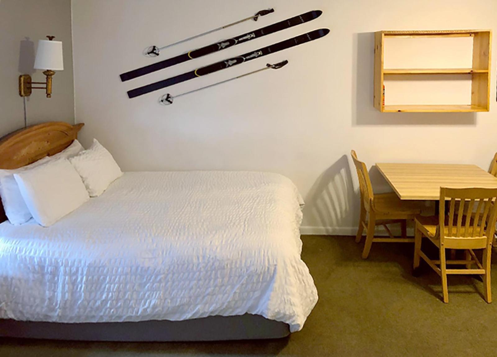 Tyrolean Lodge photo 96