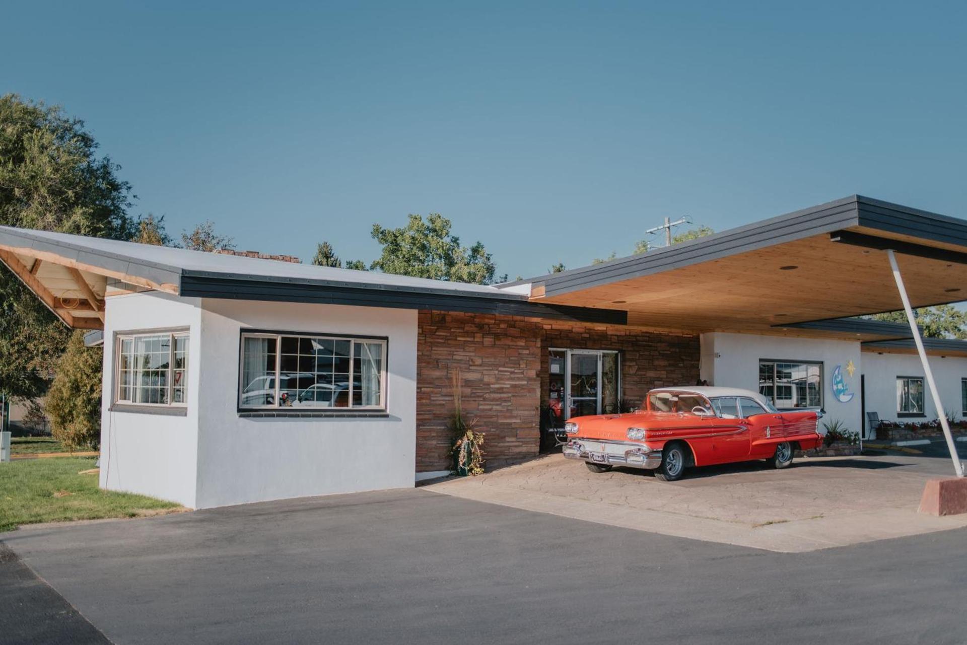 Sapphire Motel Midtown Bozeman photo 26