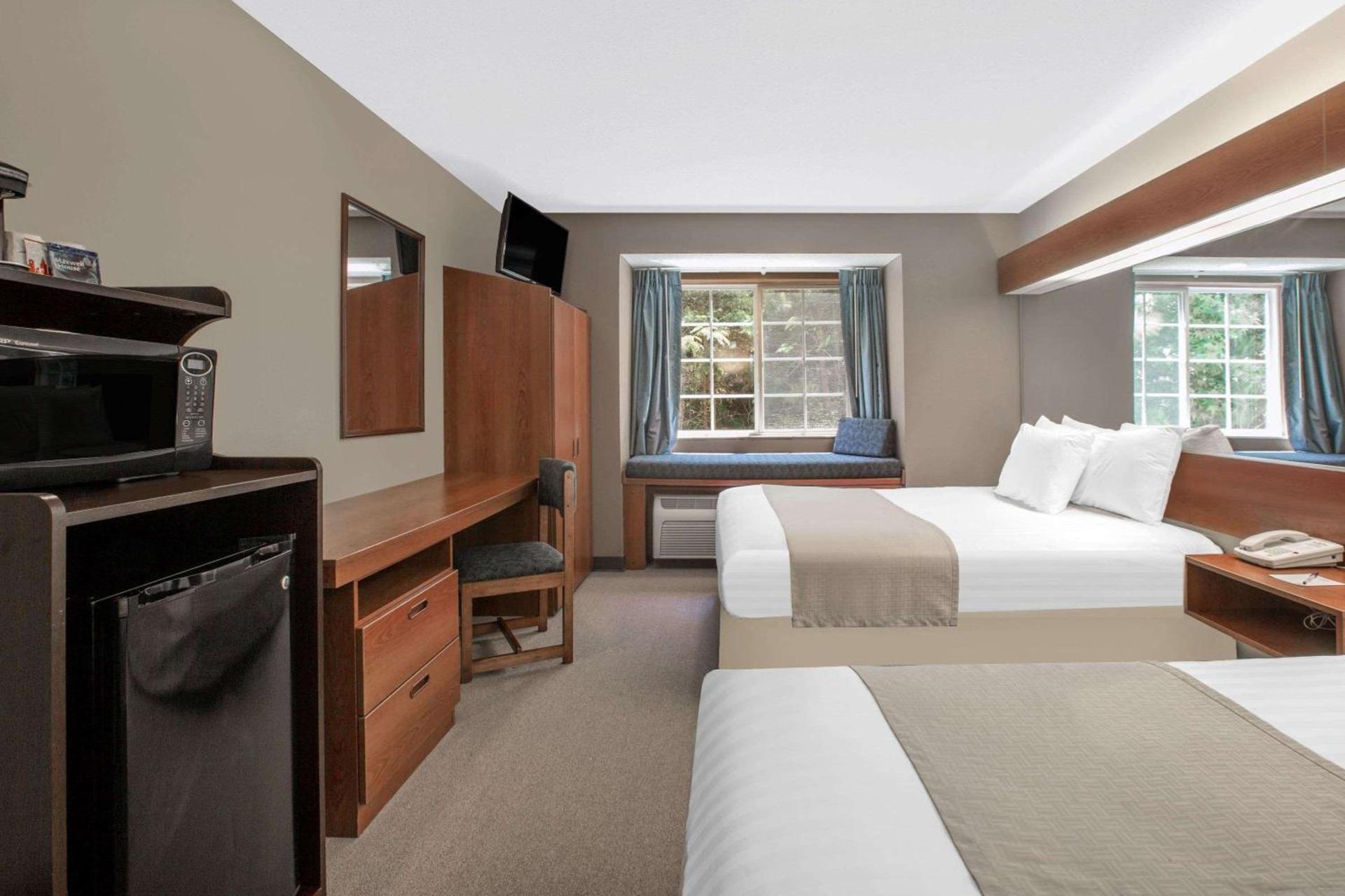 Microtel Inn & Suites by Wyndham Gardendale - Birmingham North photo 14