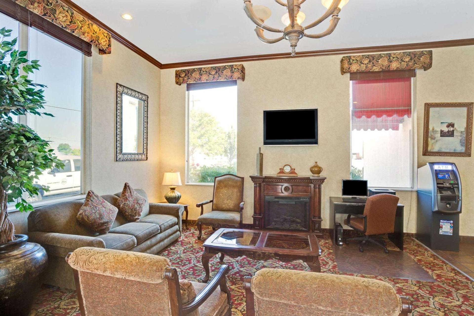 Ramada by Wyndham Draper, Utah photo 2