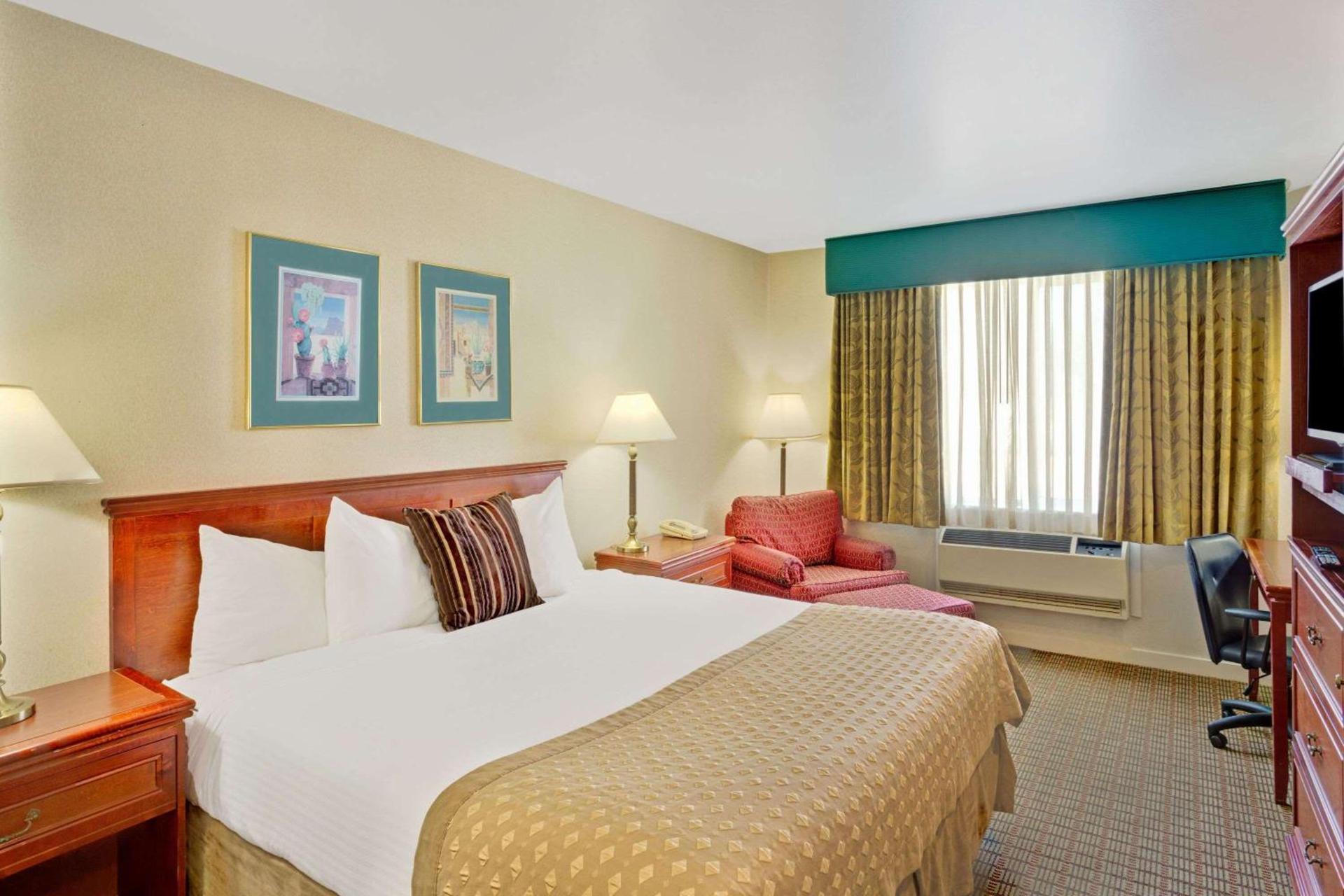 Ramada by Wyndham Draper, Utah photo 7