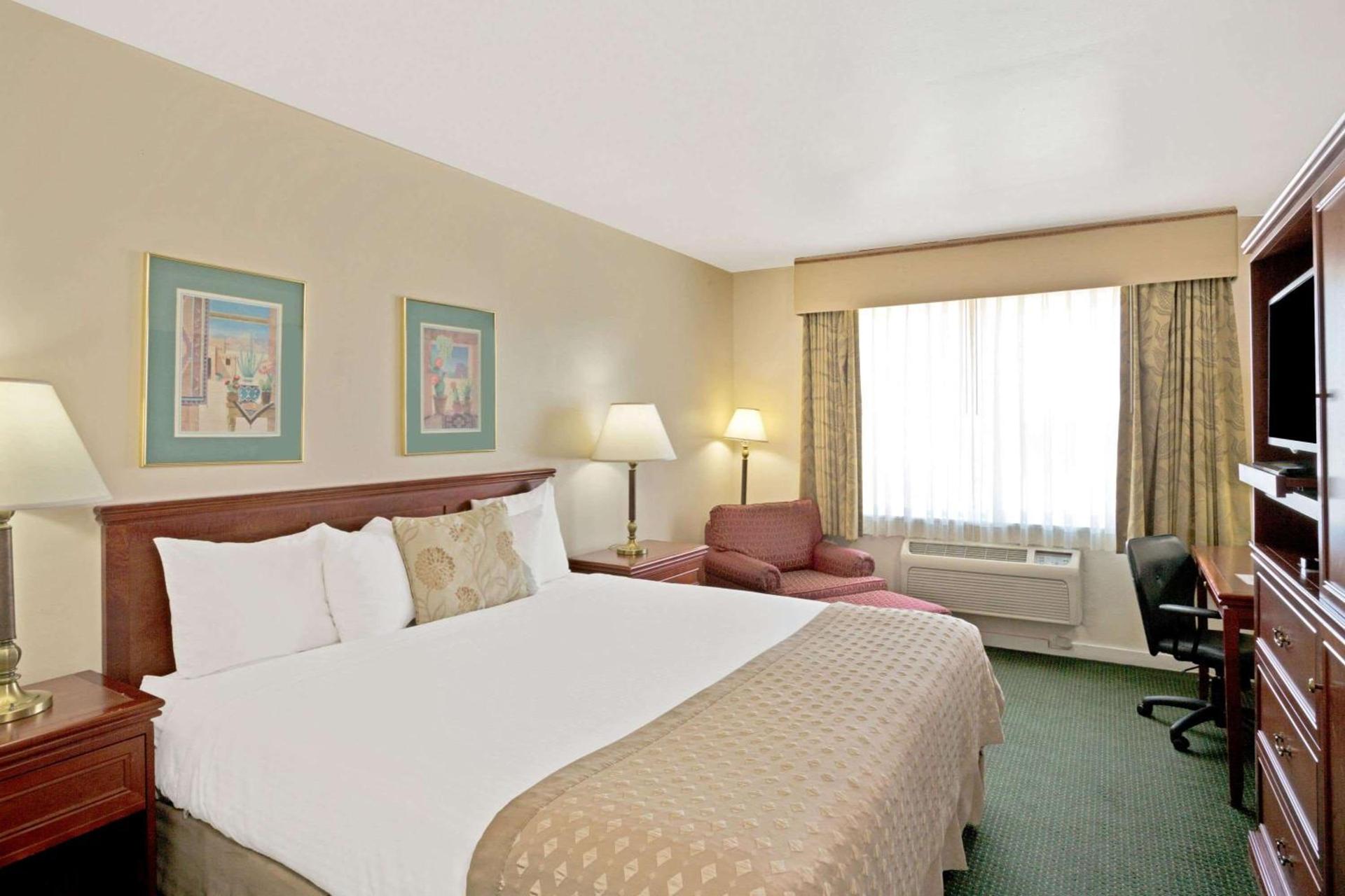 Ramada by Wyndham Draper, Utah photo 10