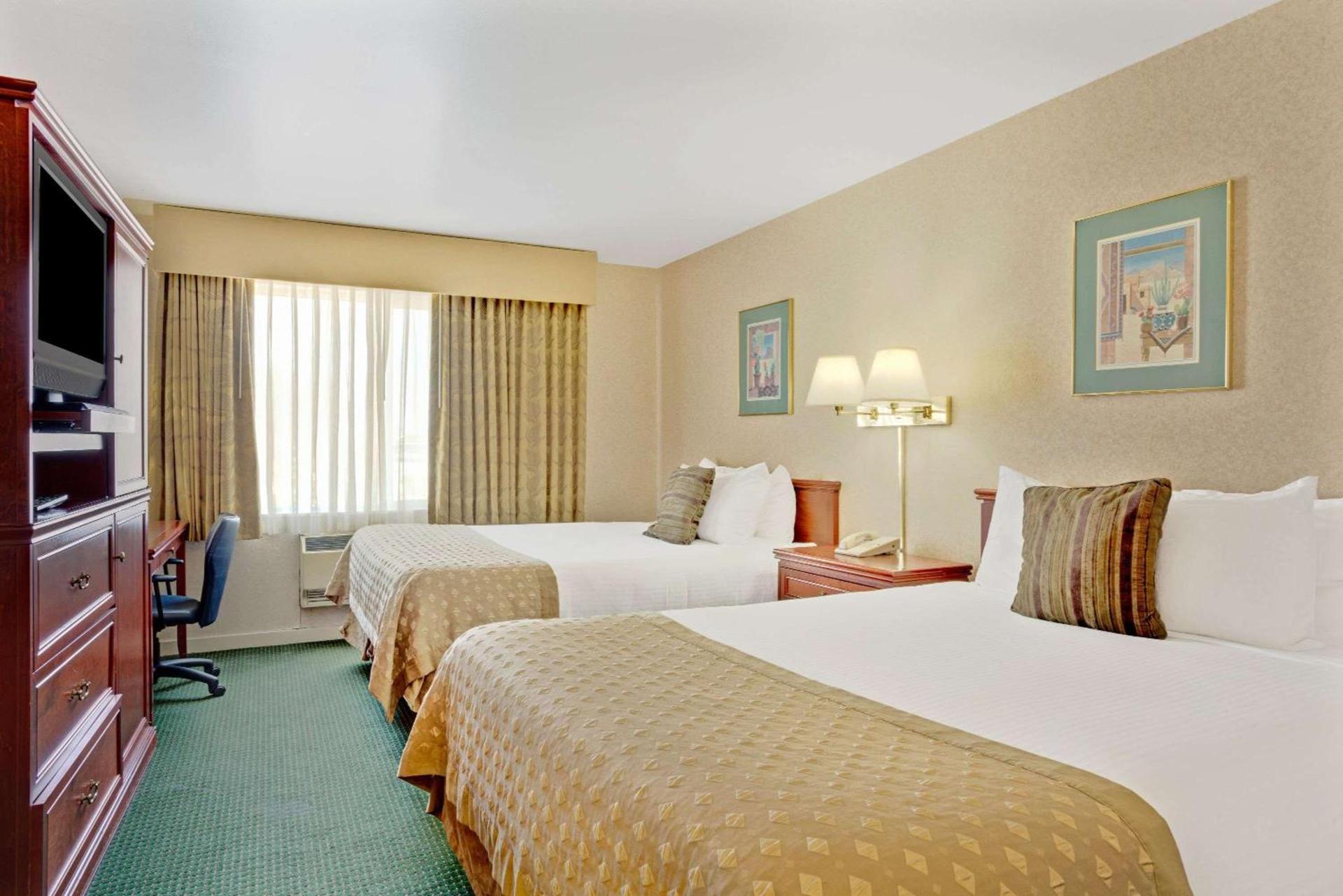 Ramada by Wyndham Draper, Utah photo 12