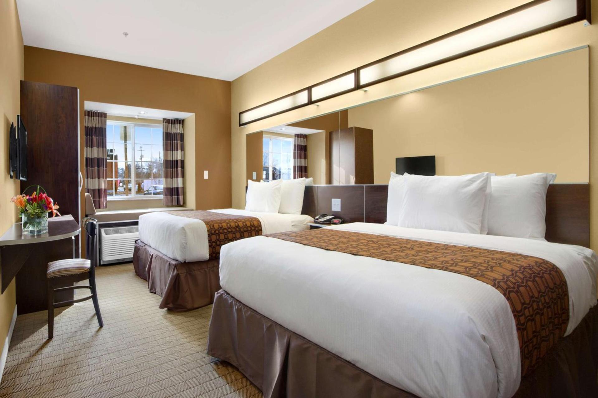Microtel Inn & Suites by Wyndham photo 7
