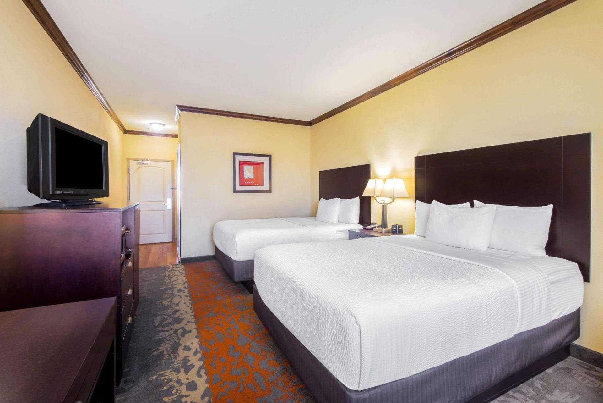 La Quinta by Wyndham Eastland photo 27