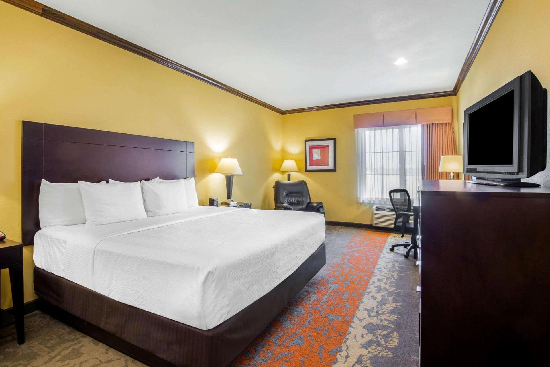 La Quinta by Wyndham Eastland photo 28