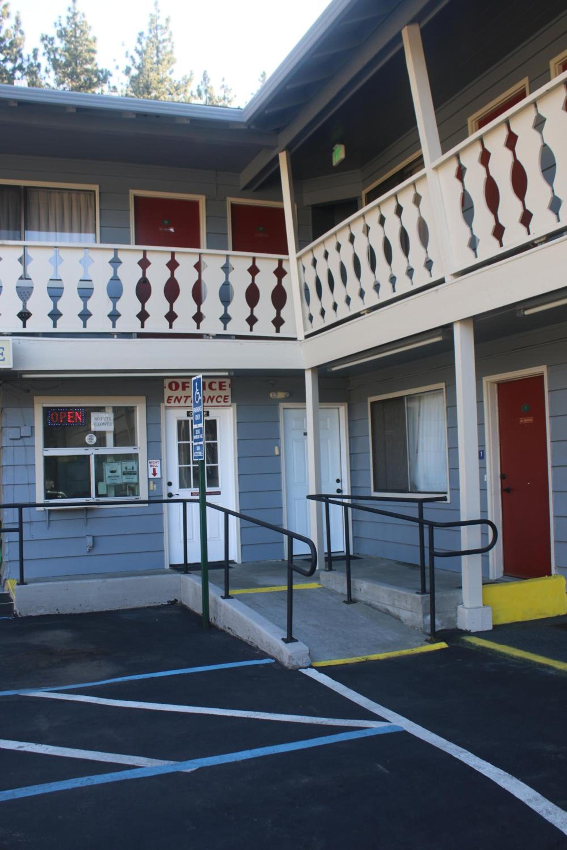 Thunderchief Inn photo 16
