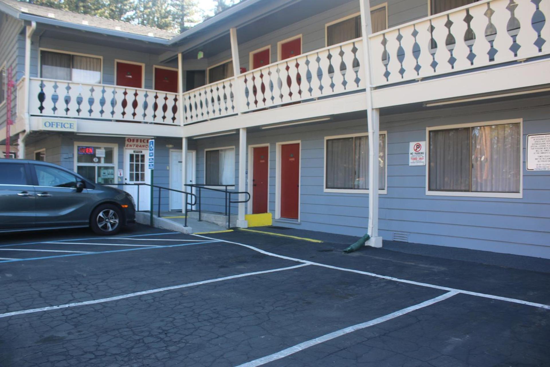 Thunderchief Inn photo 12