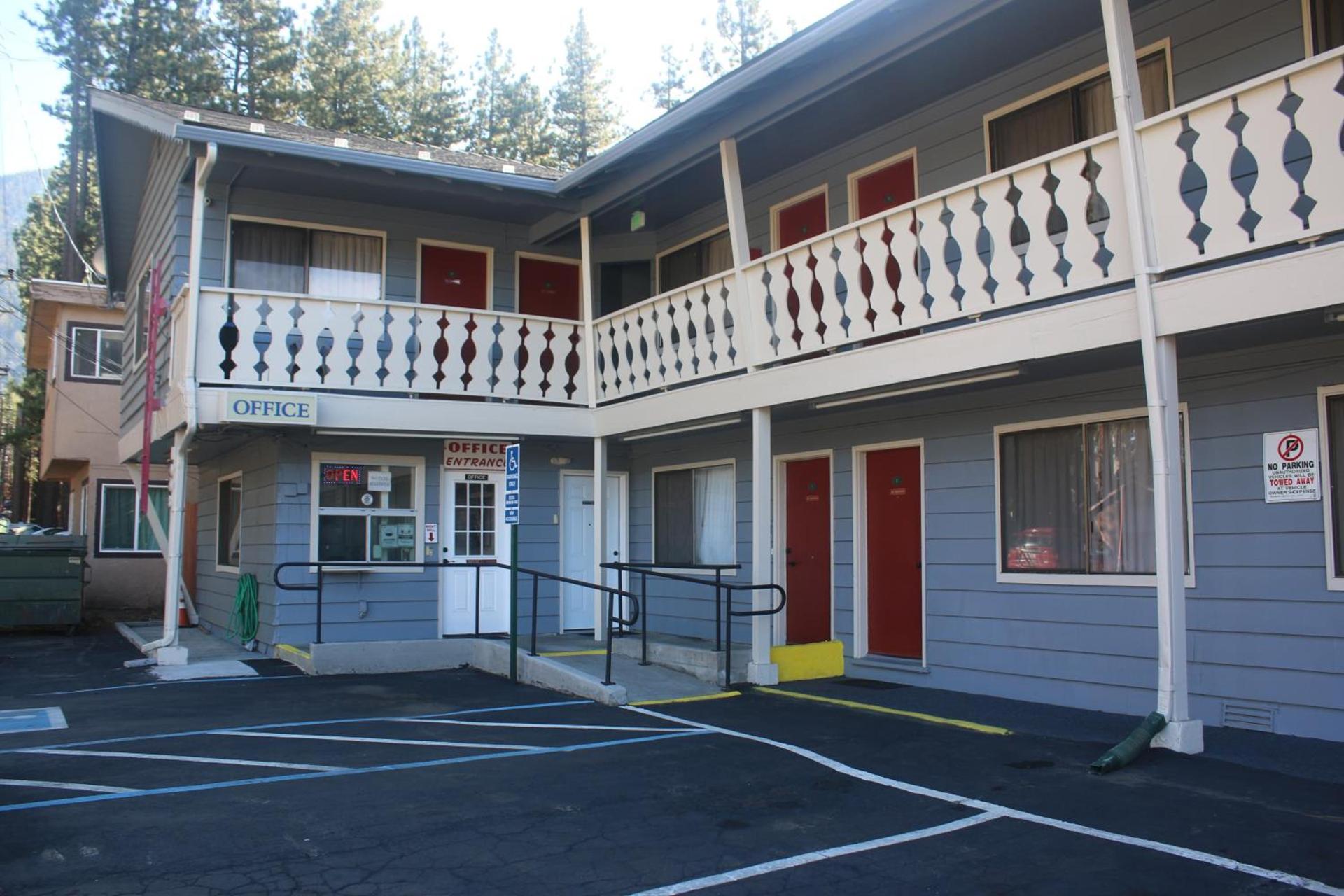 Thunderchief Inn photo 1