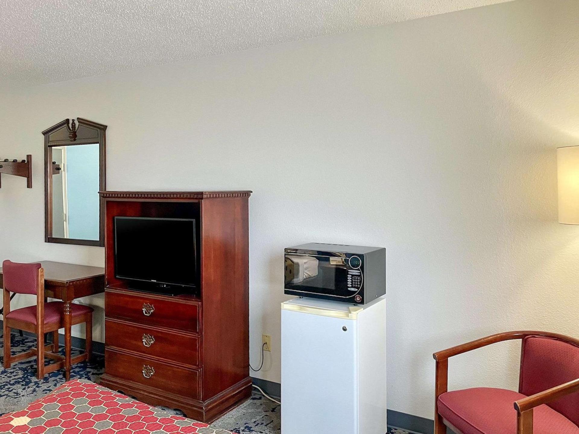 Travelodge by Wyndham Lamoni photo 10