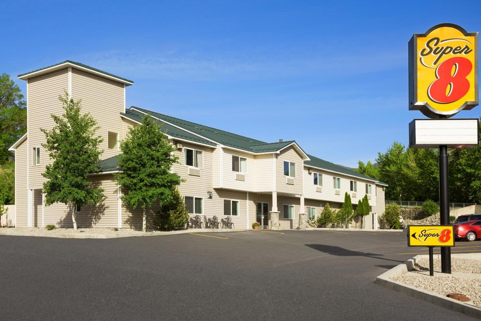 Super 8 by Wyndham Salmon — hotel in Salmon
