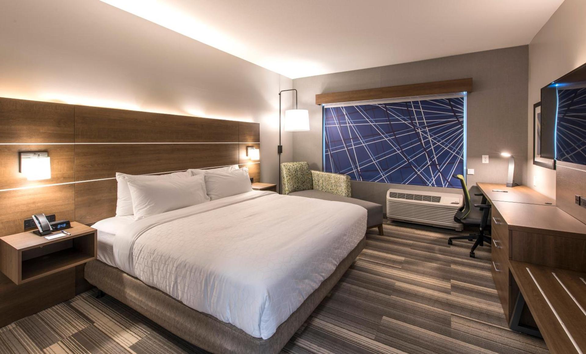 Holiday Inn Express & Suites - Phoenix North - Happy Valley by IHG photo 34