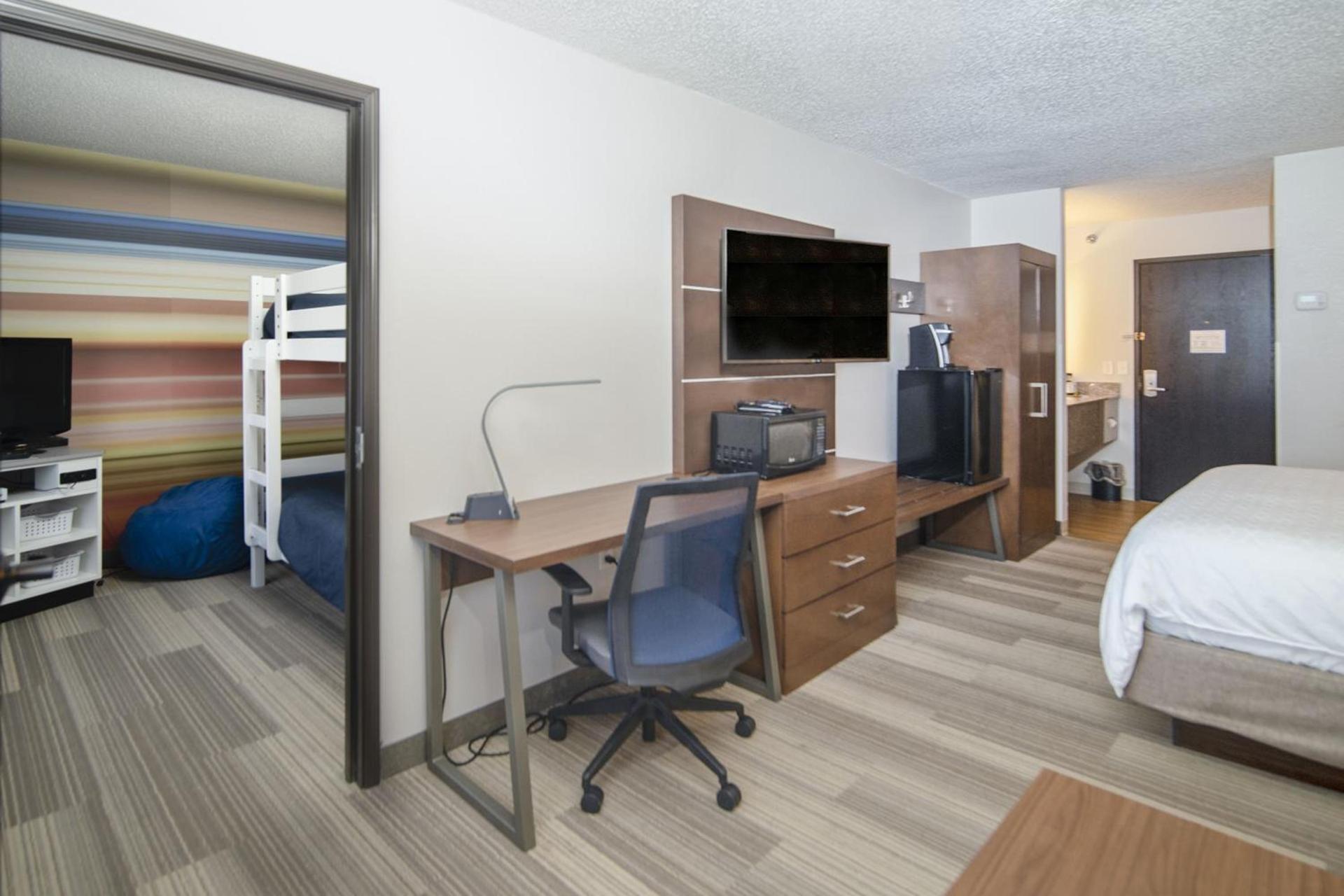Holiday Inn Express Houghton-Keweenaw by IHG photo 24