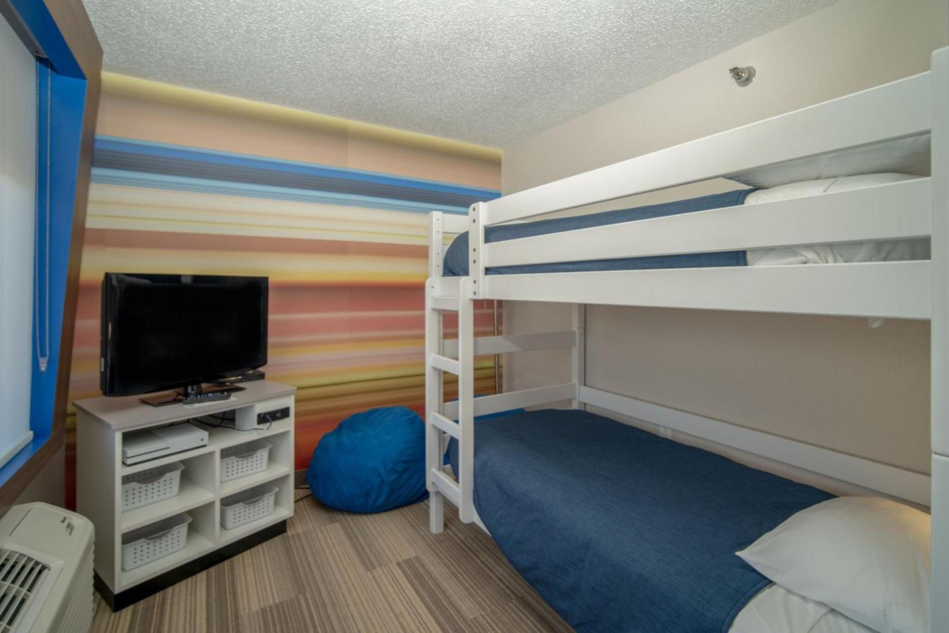 Holiday Inn Express Houghton-Keweenaw by IHG photo 25