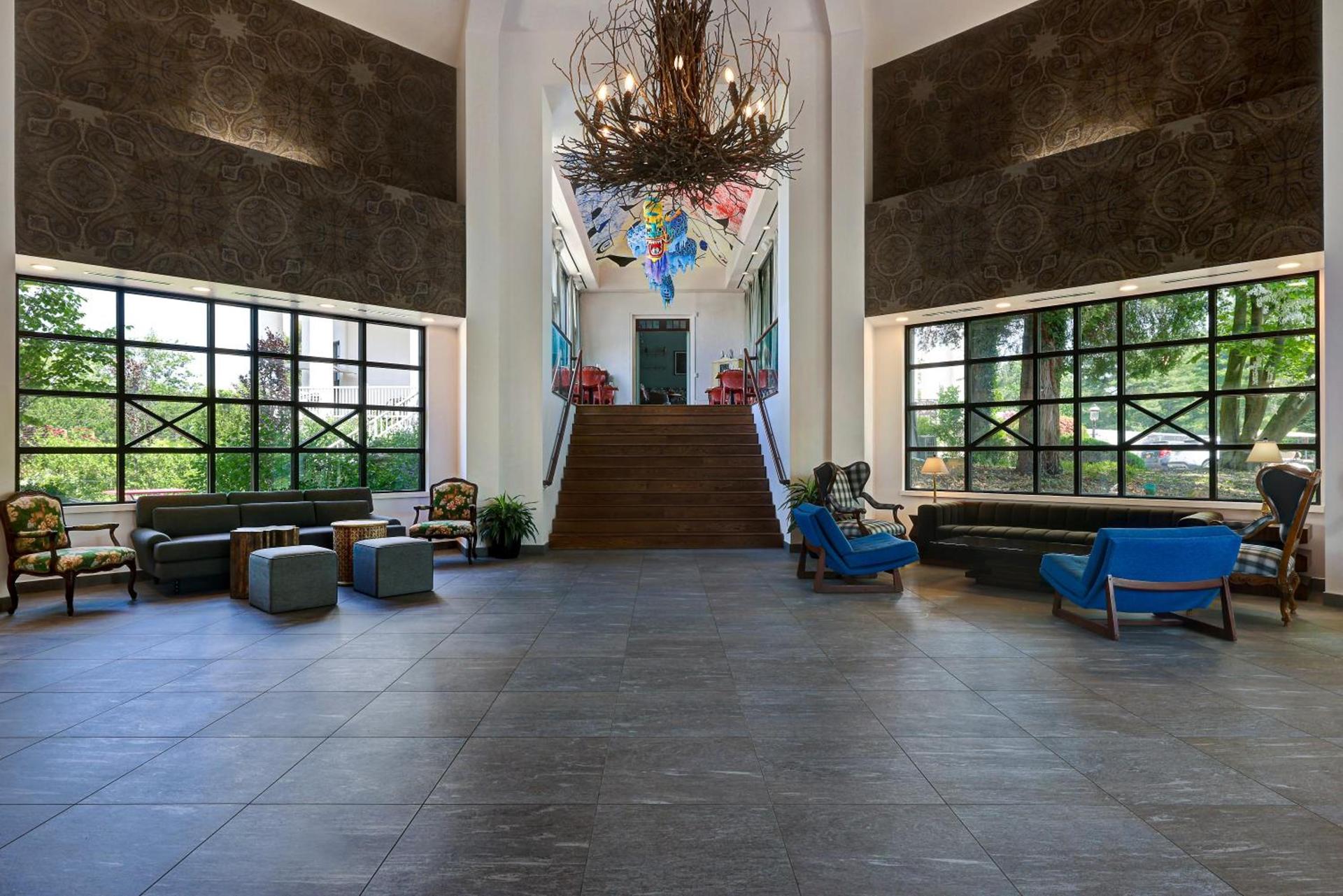 Tarrytown House Estate photo 3