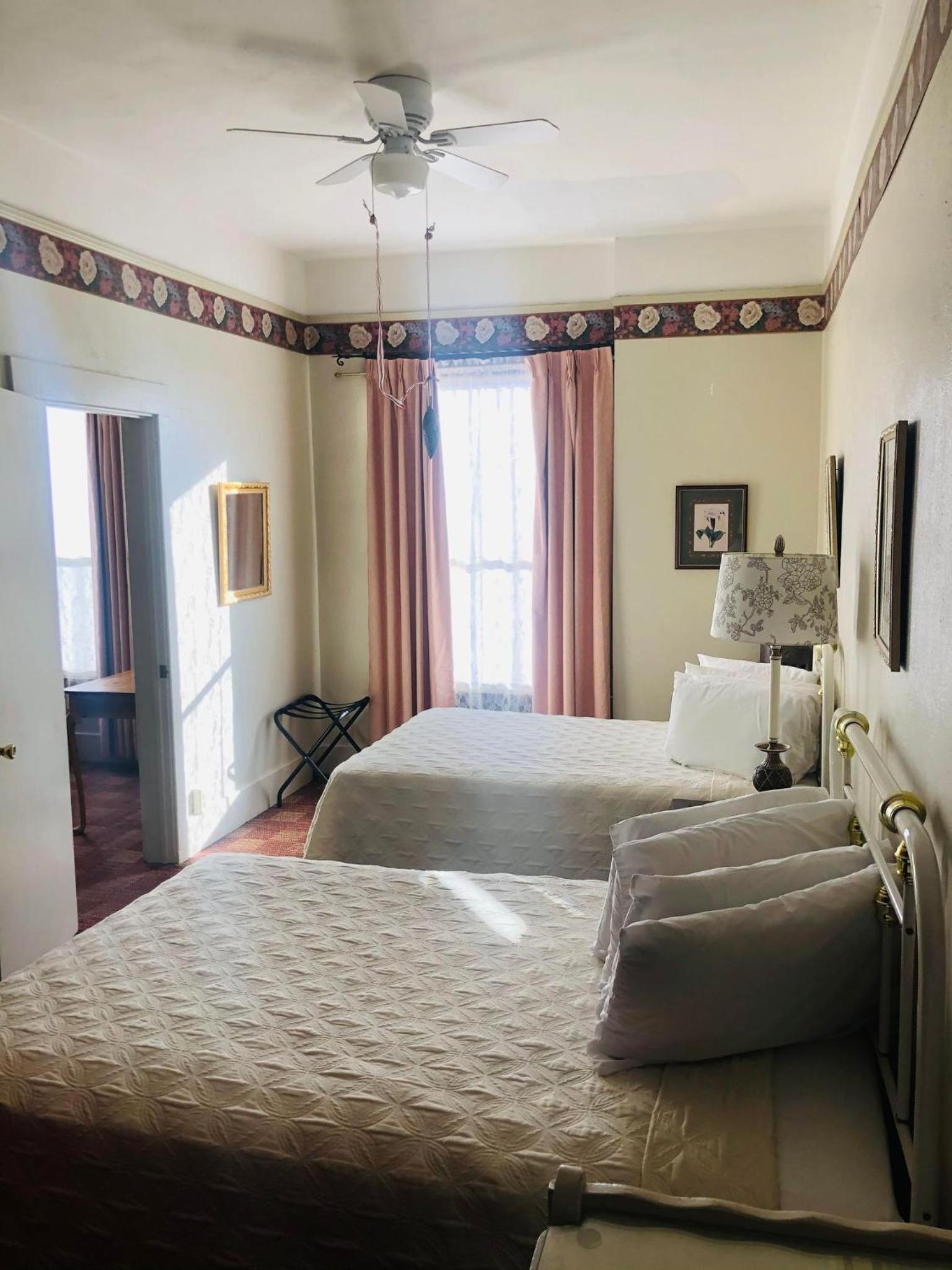 Historic Palace Hotel photo 28