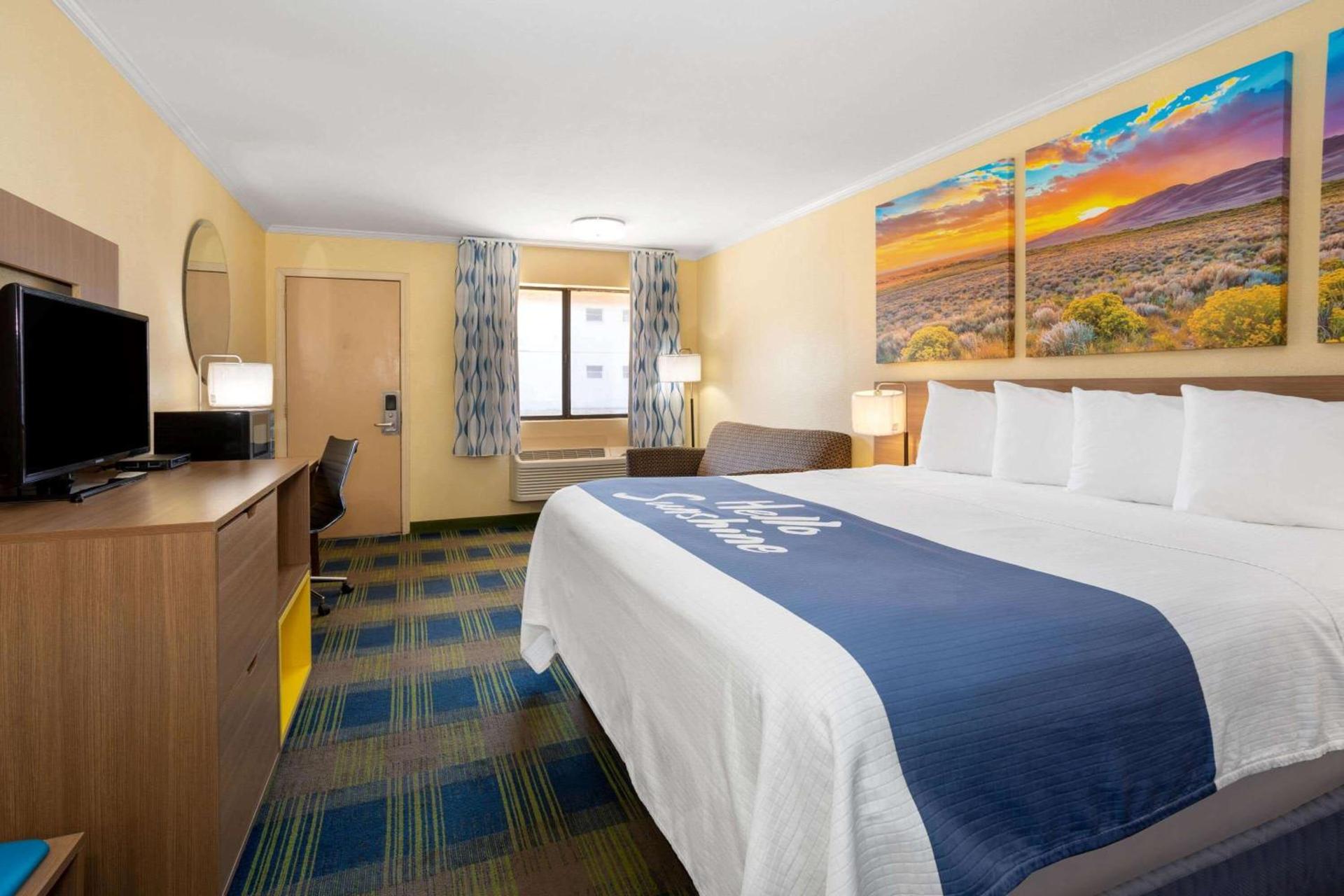 Days Inn by Wyndham Alamogordo White Sands photo 22