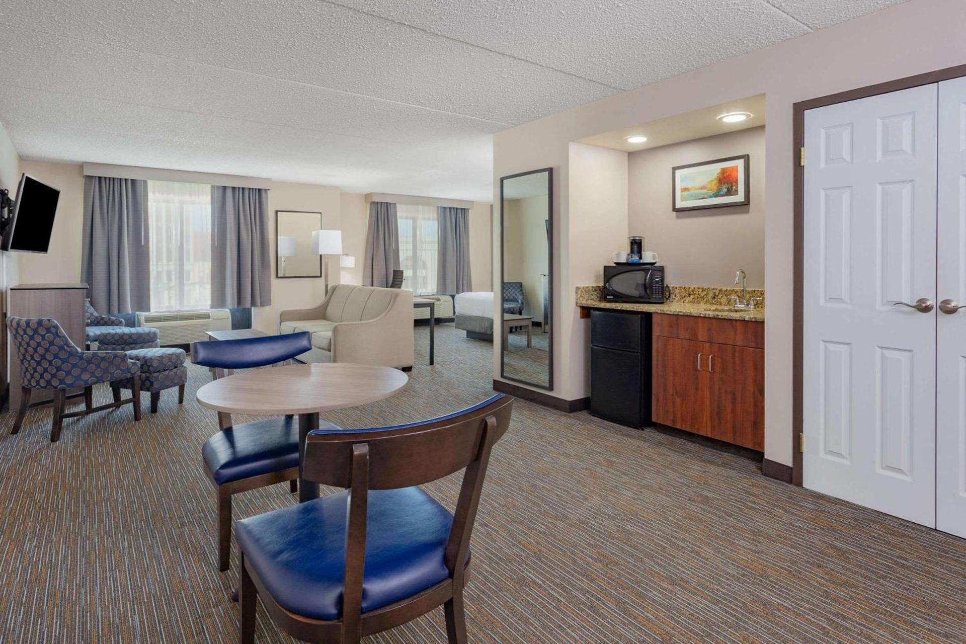 Wingate by Wyndham Lima photo 20