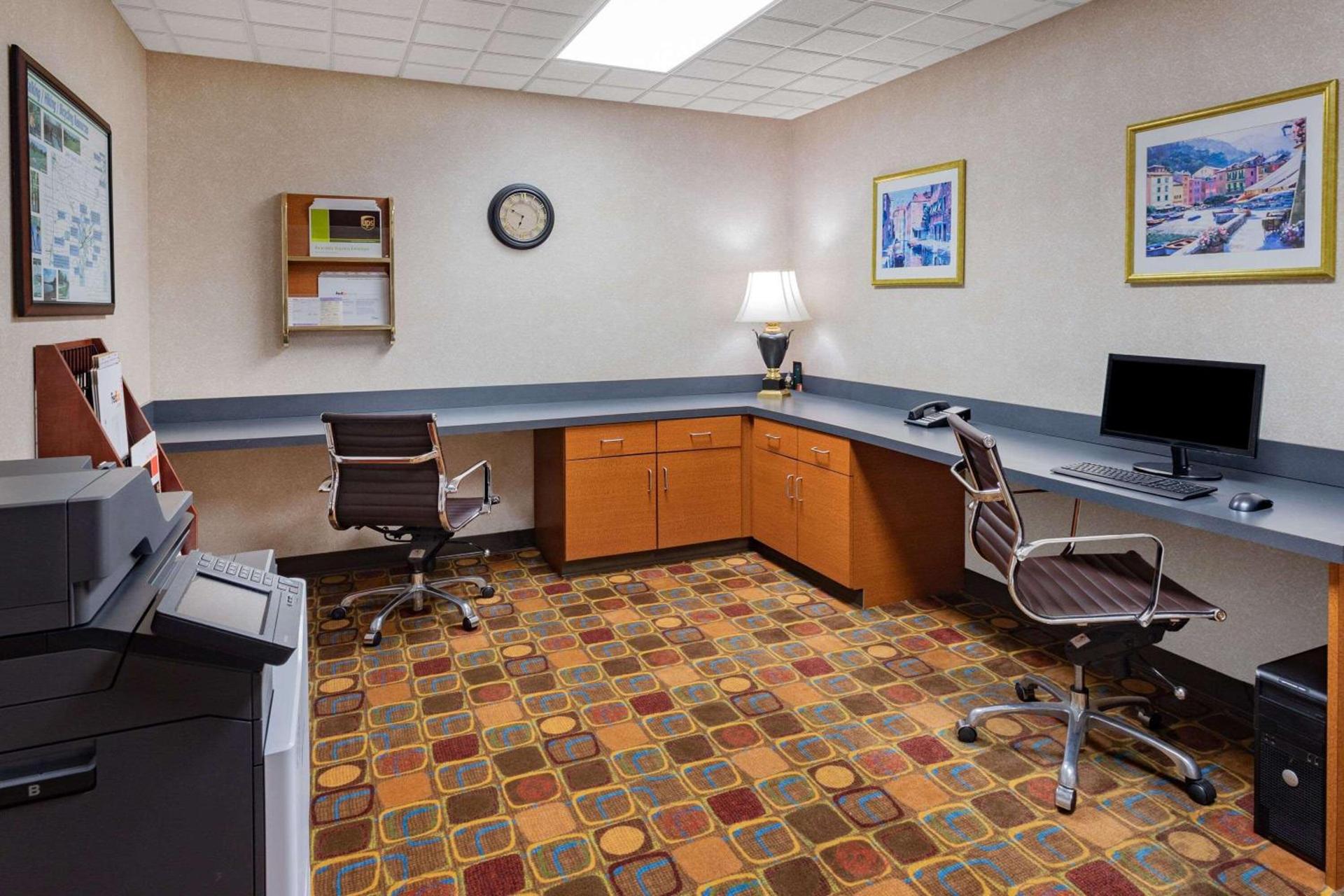 Wingate by Wyndham Lima photo 34