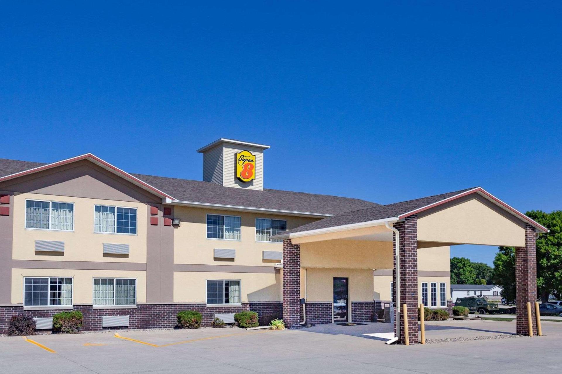 Emmetsburg Hotel & Suites — hotel in Emmetsburg