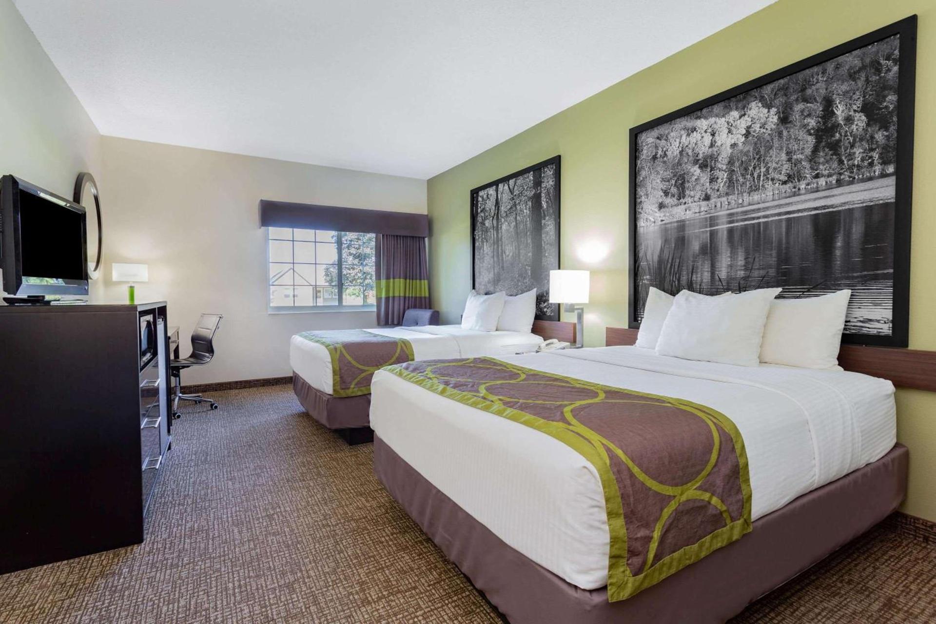 Emmetsburg Hotel & Suites photo 13